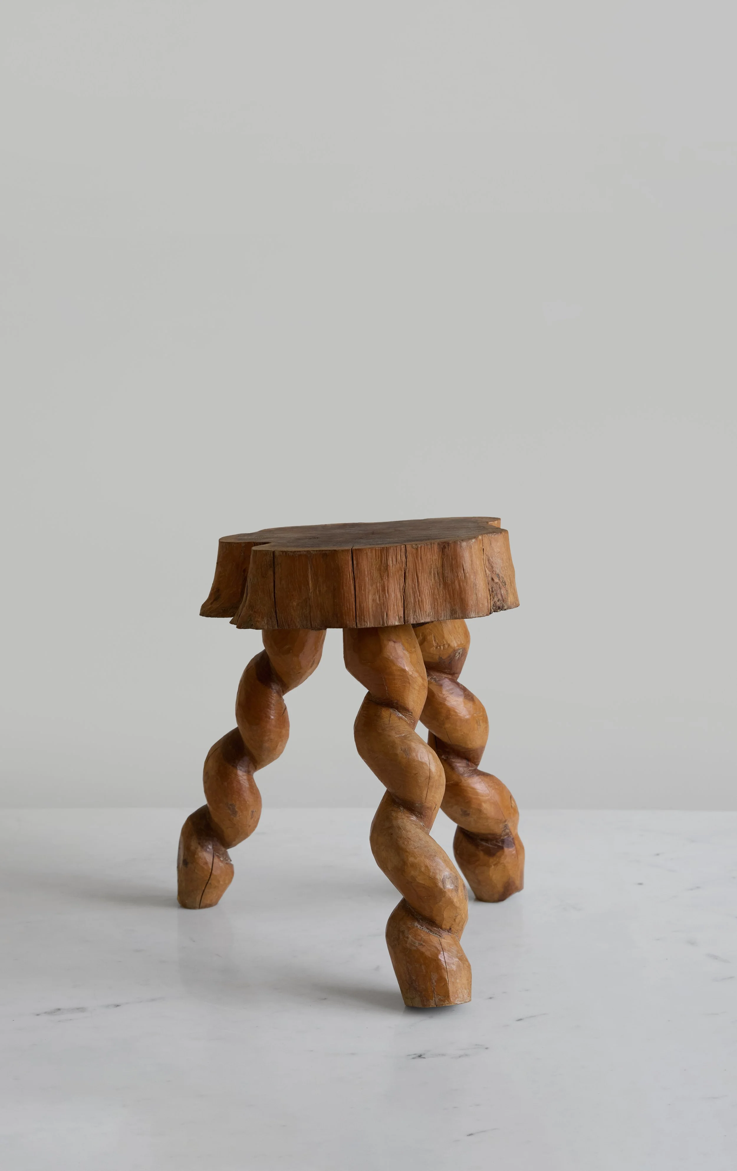 twist stool 5.jpg