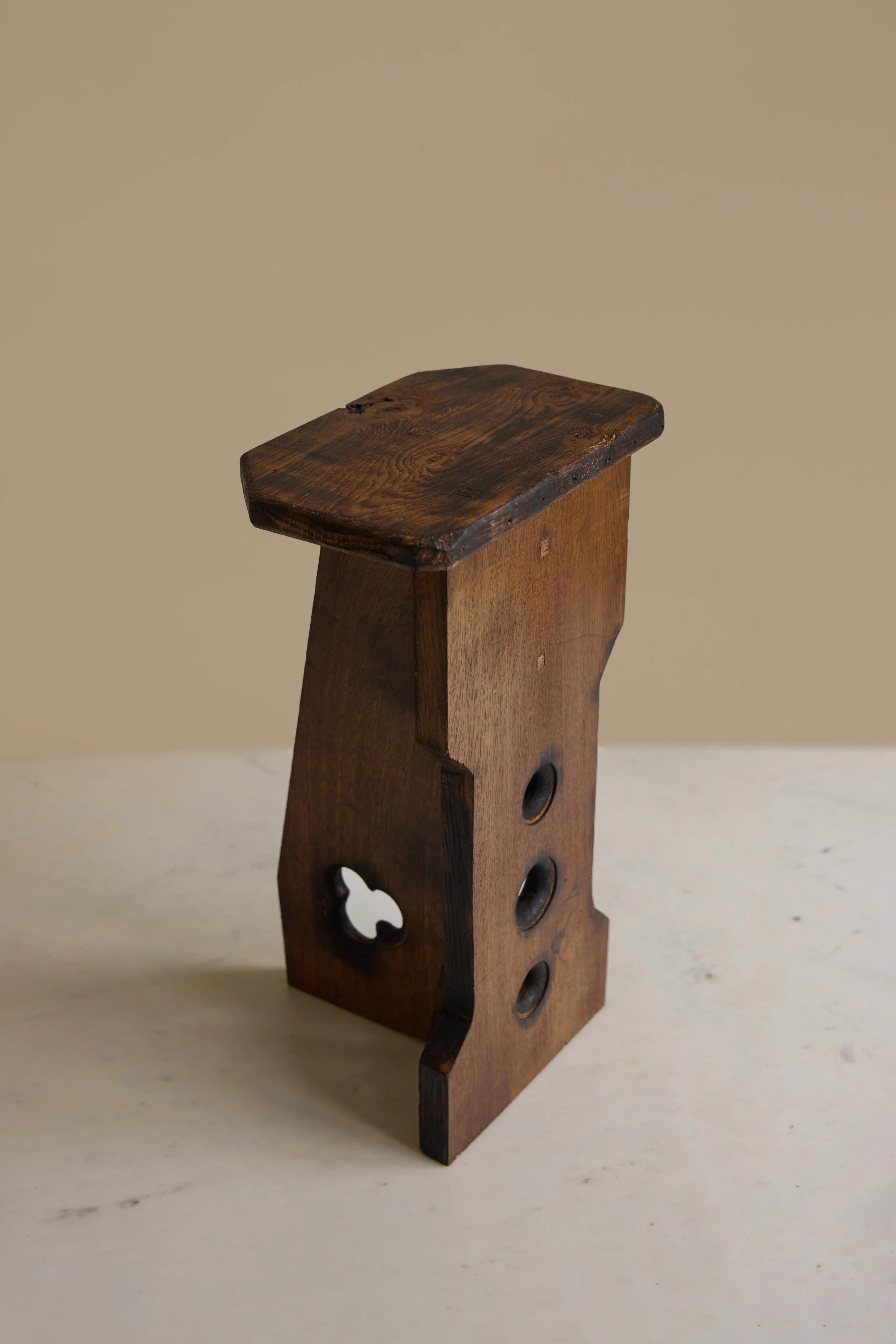 arts crafts clover stool 1.jpg