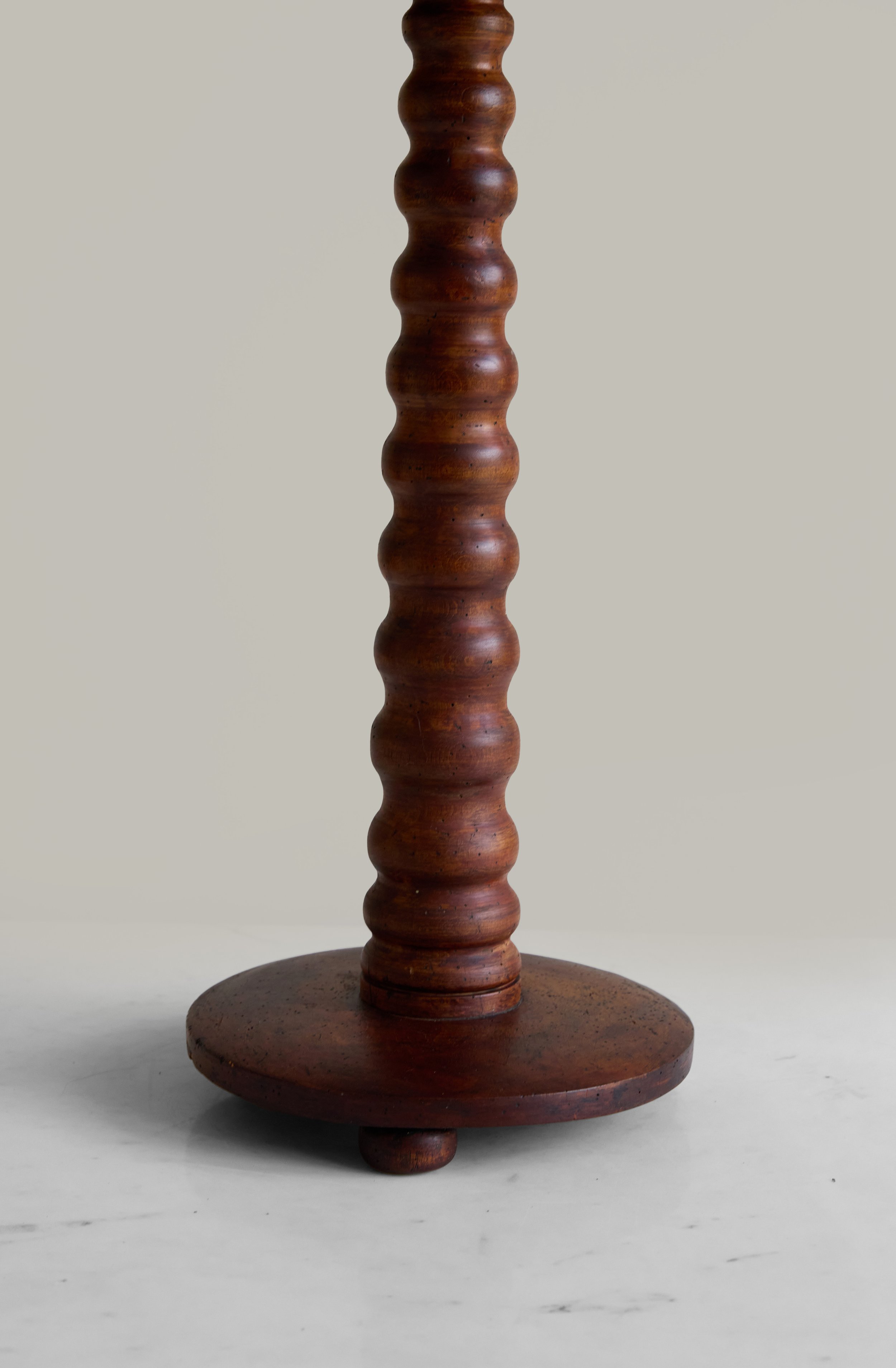 bobbin table 5.jpg