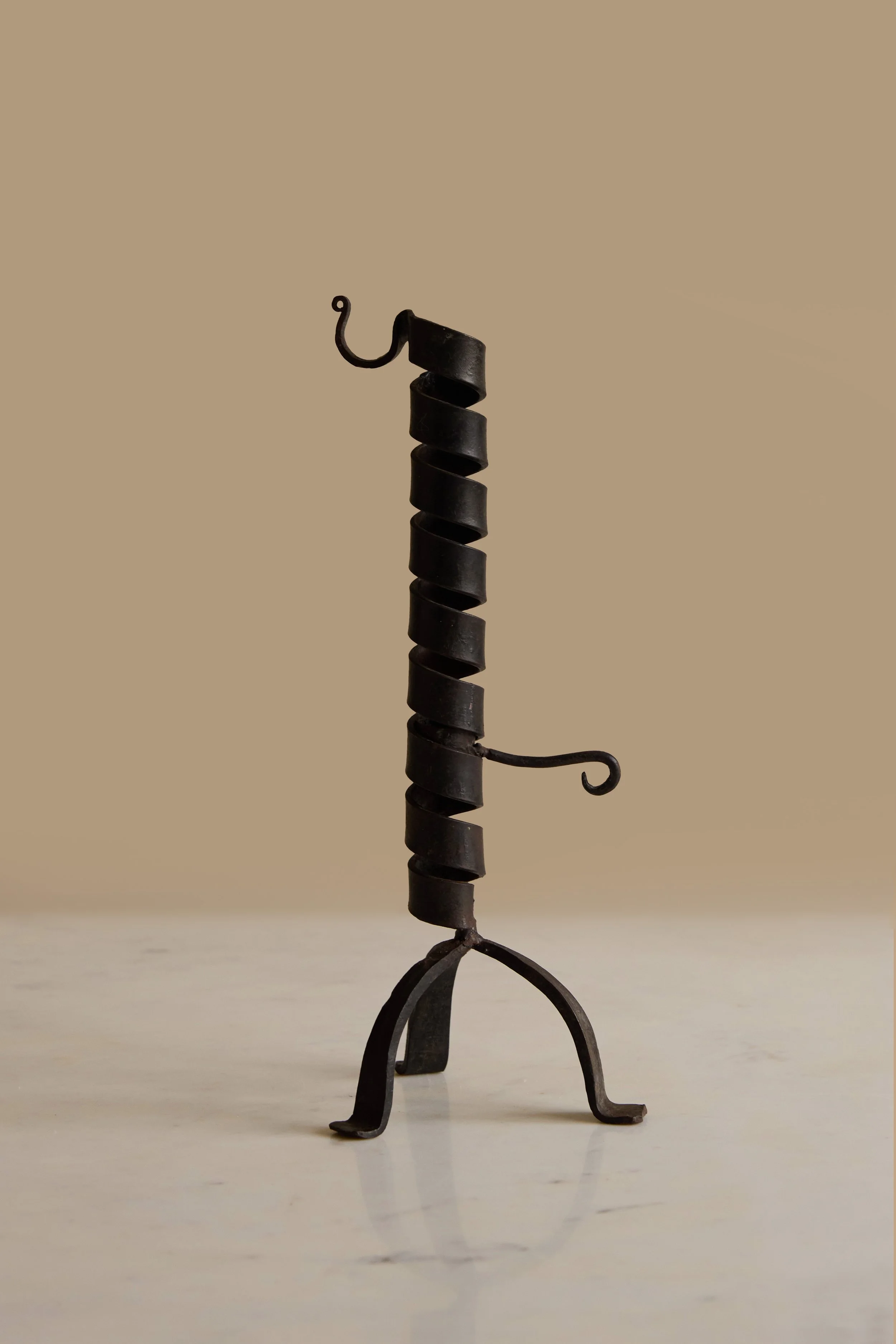 iron spiral candle 2.jpg