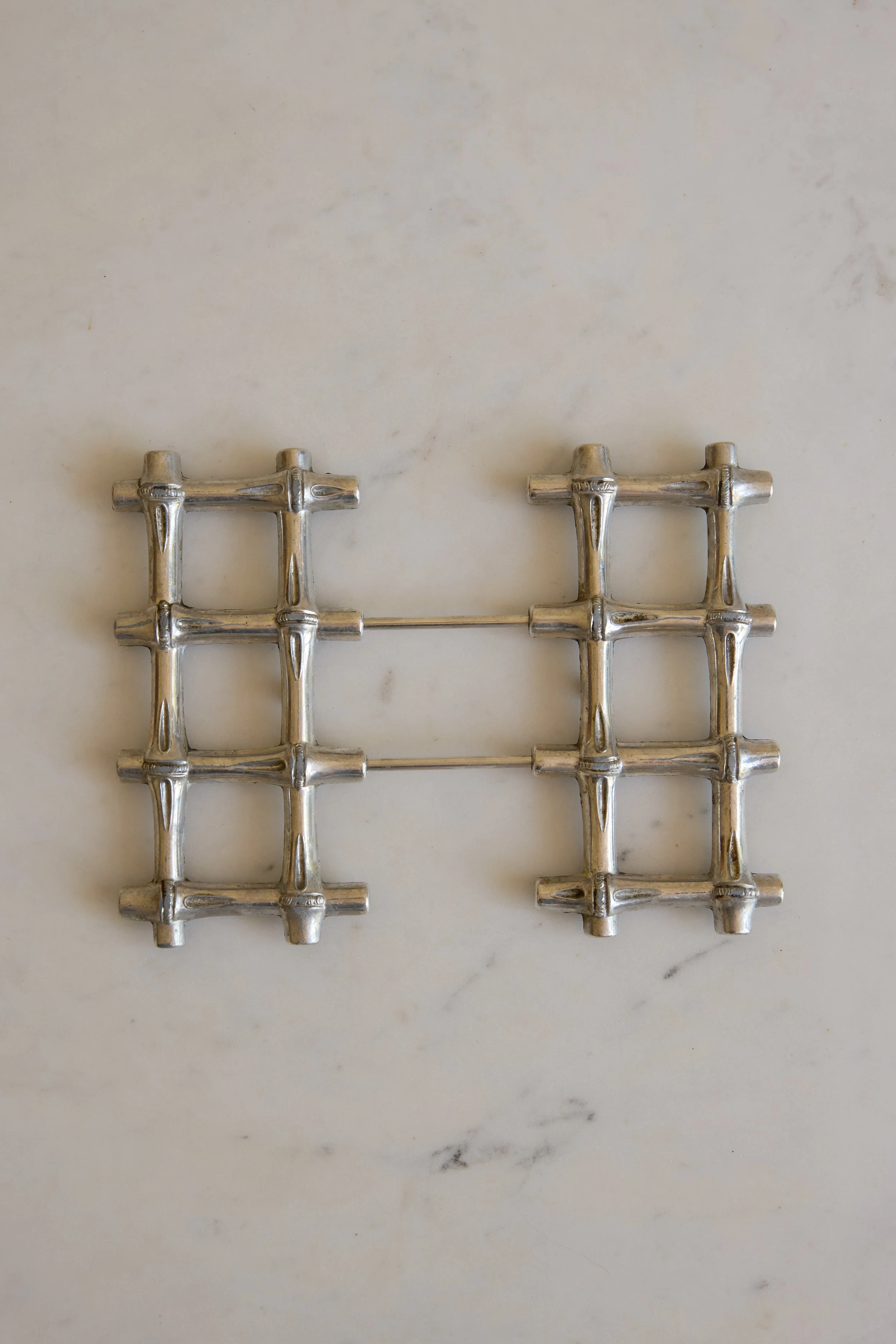 silver trivet 2.jpg