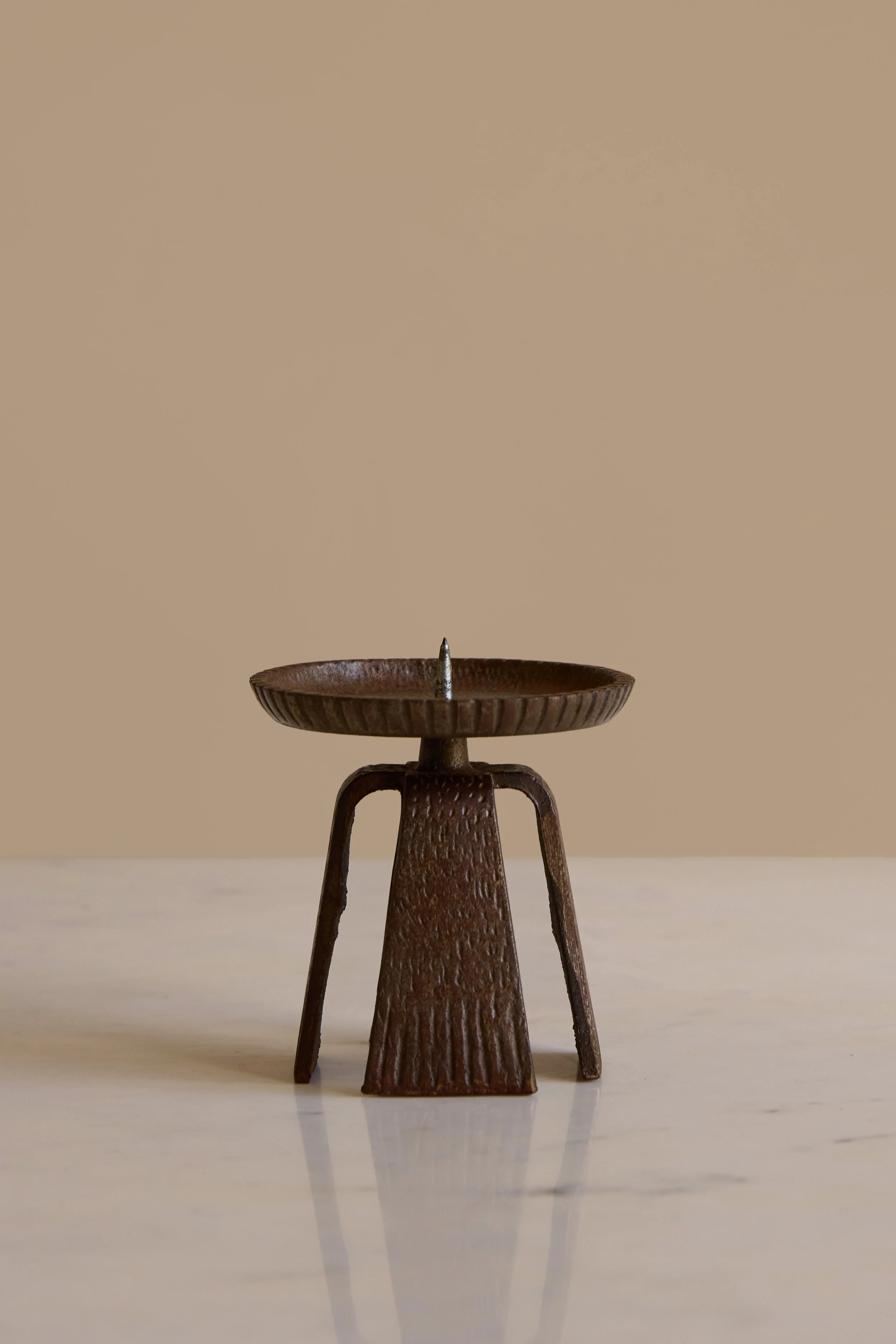bronzw candleholder japan 4.jpg