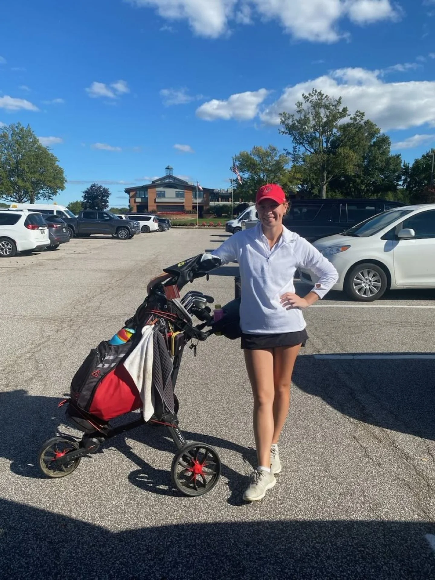 Ella Berning golf feature2.jpeg