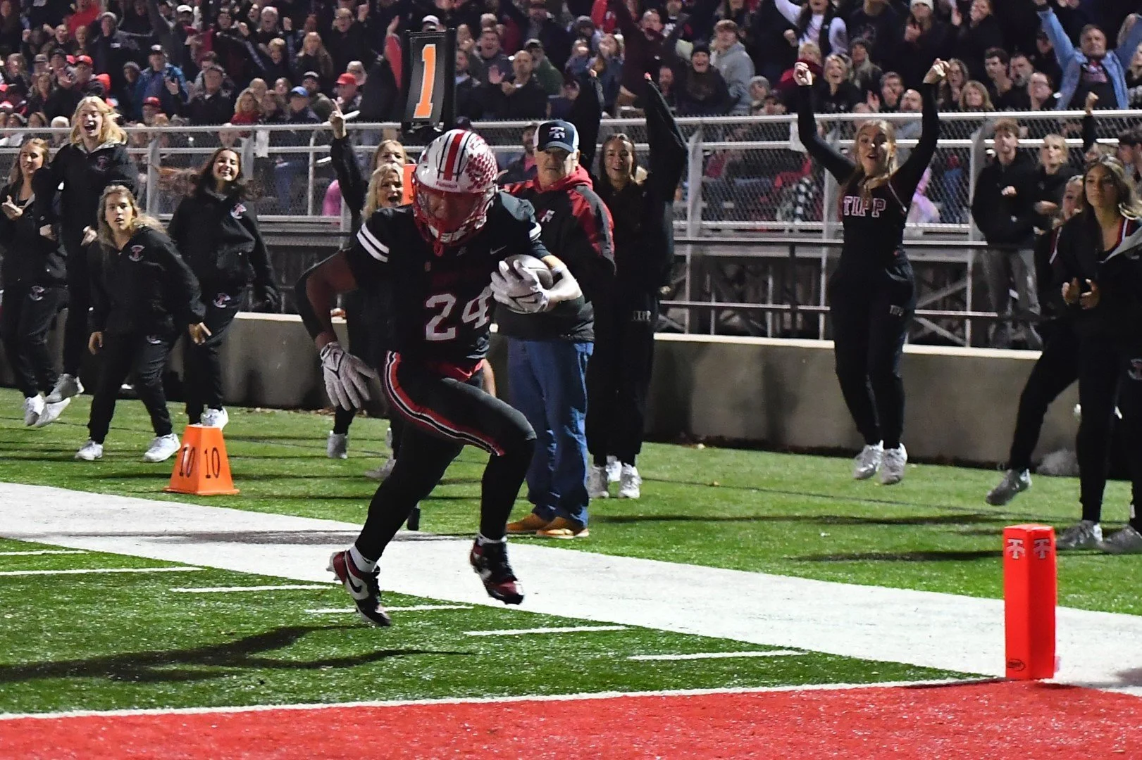 Football Reg Semi9.JPG