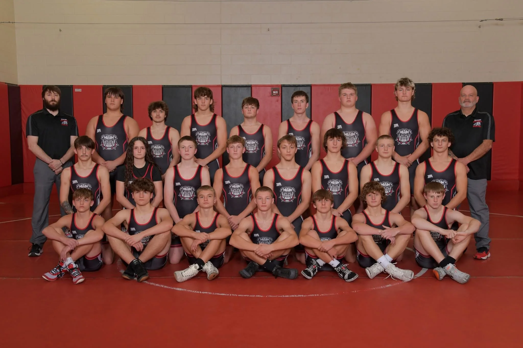 Deeter and Moeller advance to District Wrestling Tournament