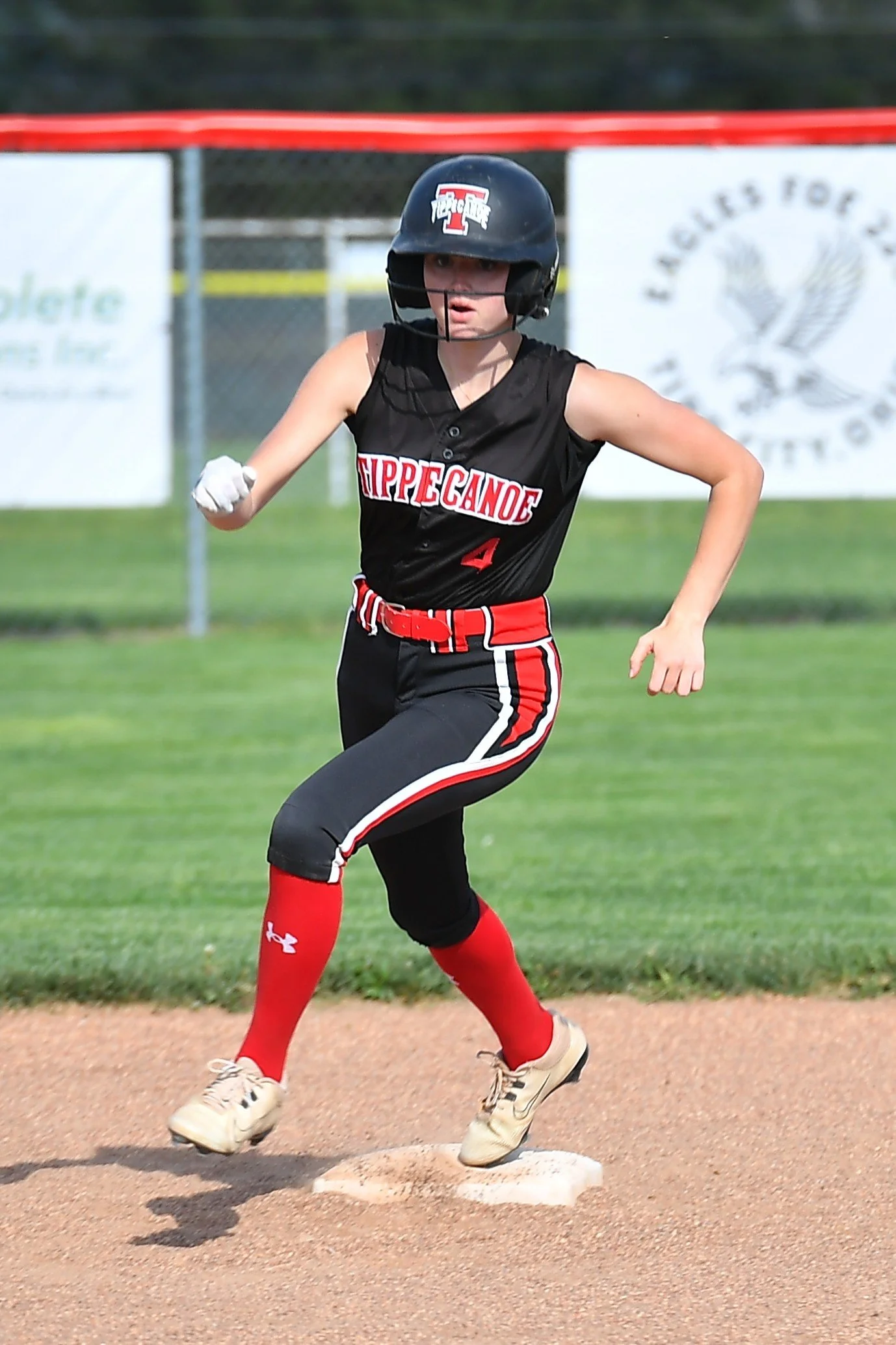 Tennis squad continues MVL dominance