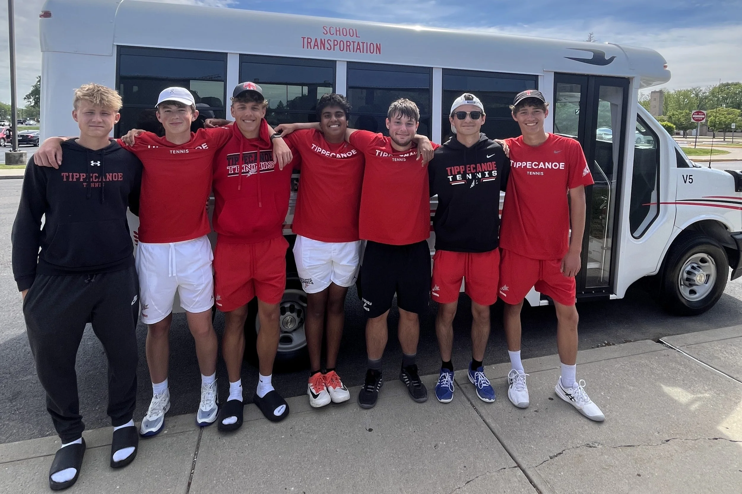 Tipp tennis sends six to districts