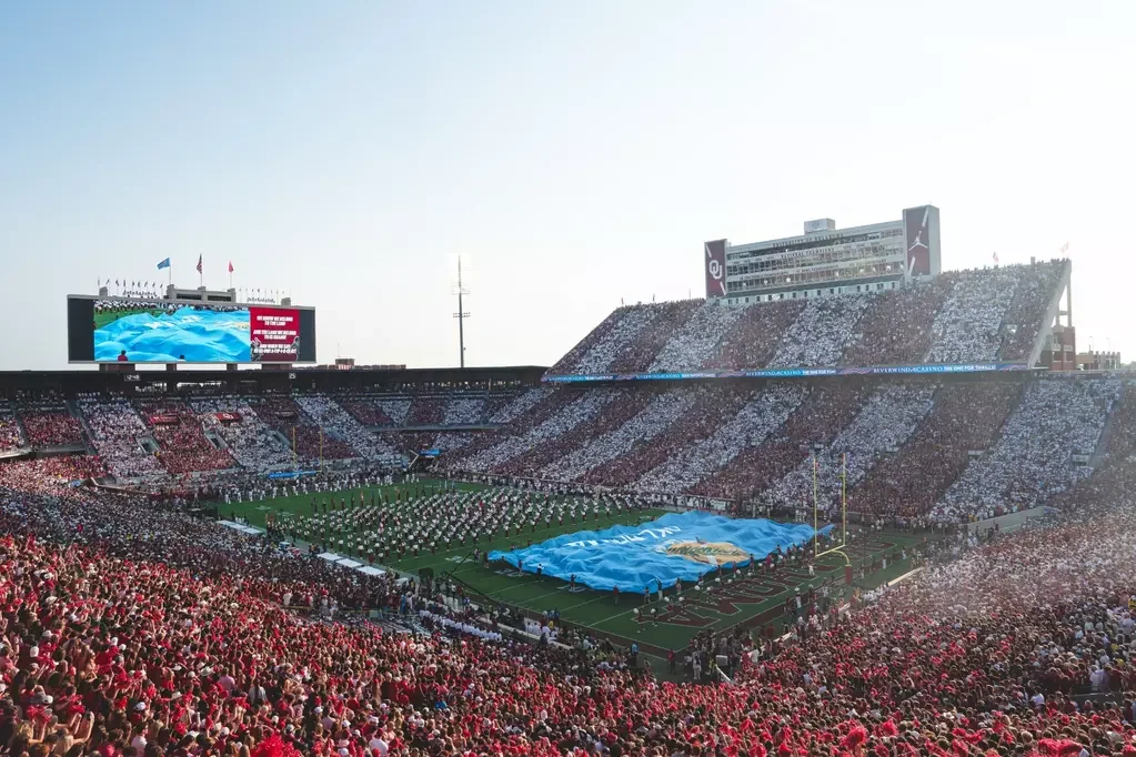Fanrun SEC Roadtrip Preview: Ole Miss Heads To Oklahoma With SEC Stakes On The Line