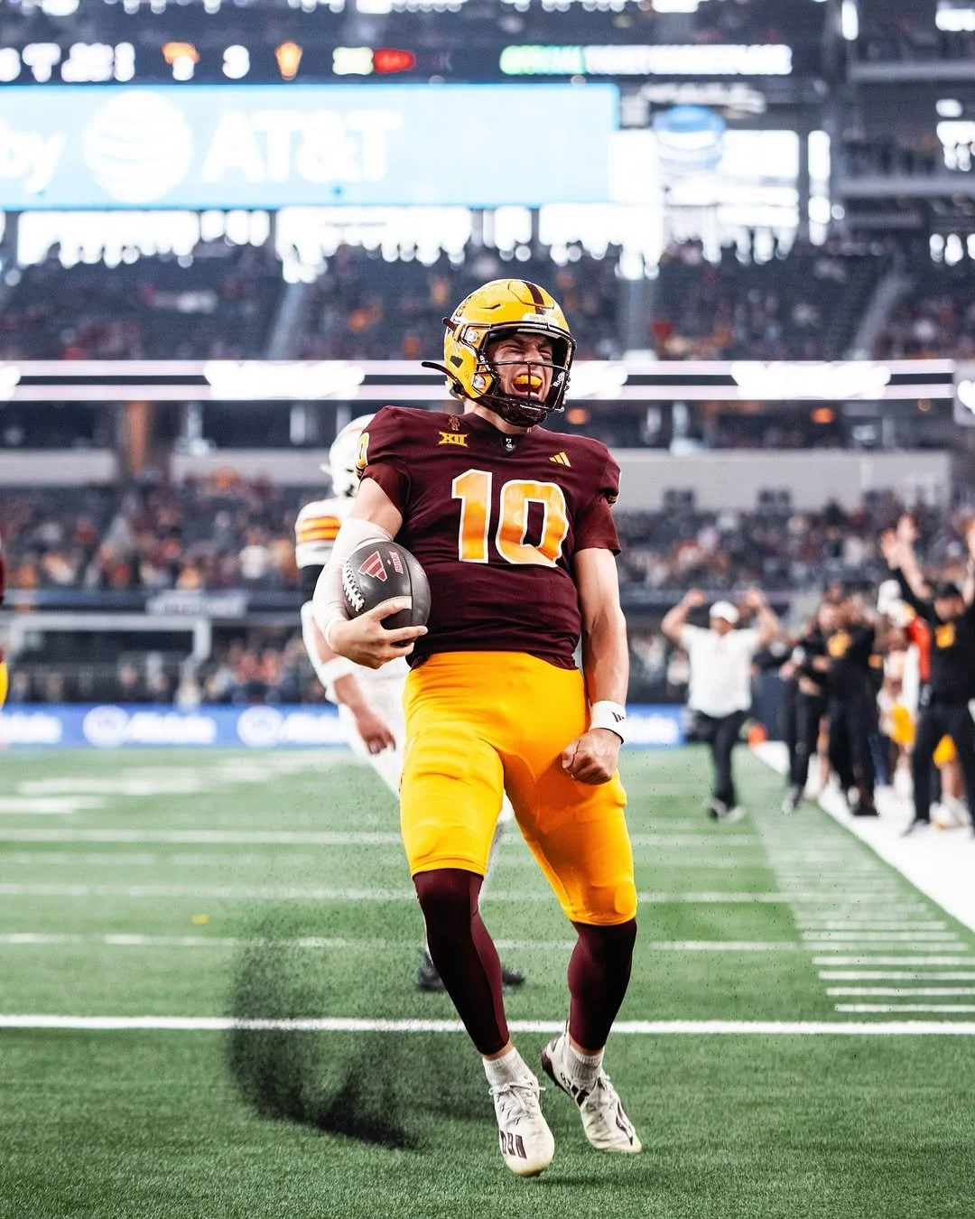 Tennessee Should Pursue The Hell Out Of Sam Leavitt