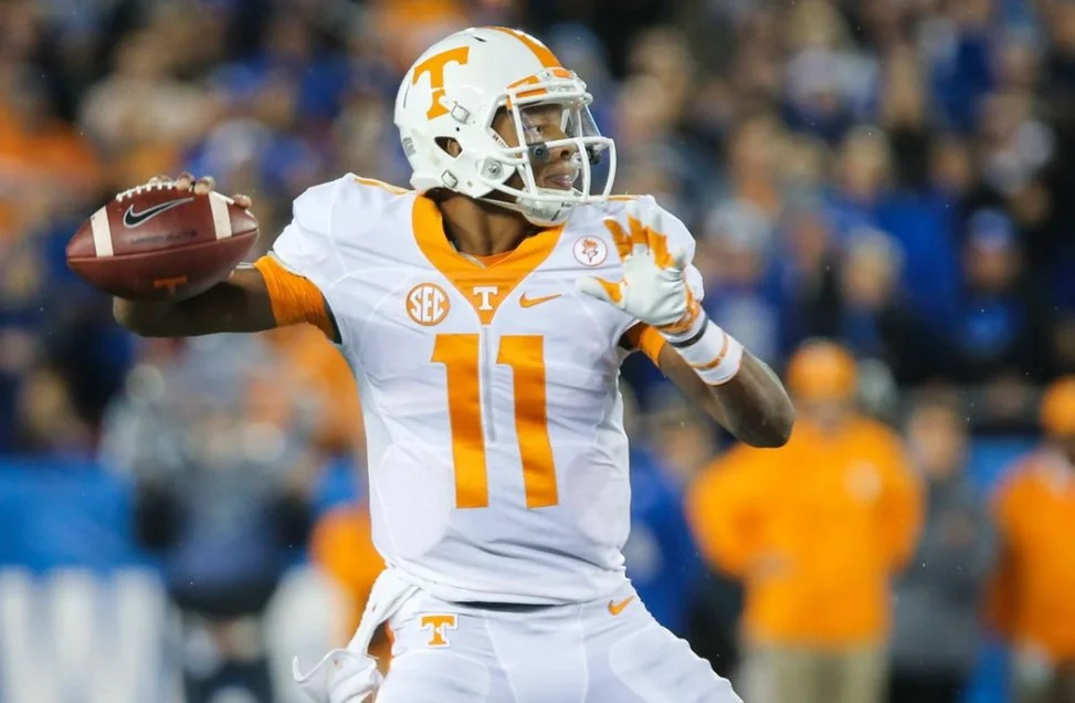 Patriots to Move on From Former Tennessee QB Joshua Dobbs