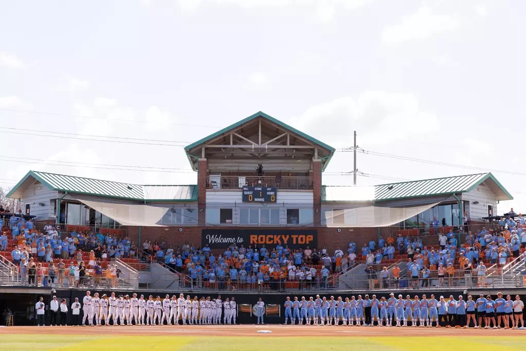 Lady Vols Drop to No. 4 After Series Loss to Florida