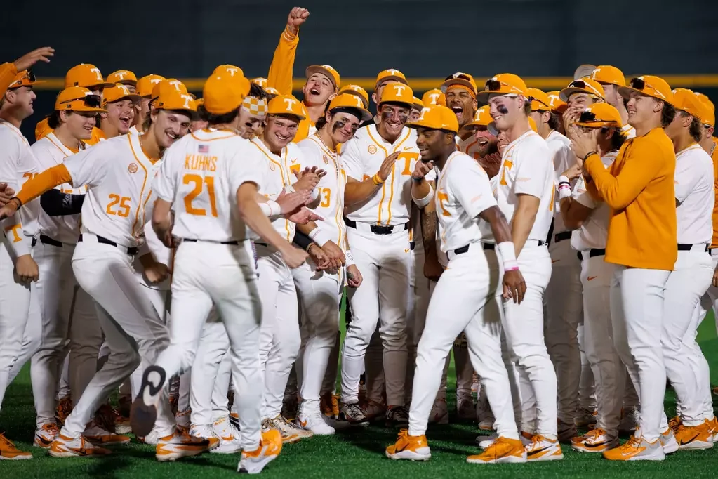 Vols Return to D1Baseball Top 25 at No. 24 After Road Series Win at Oklahoma