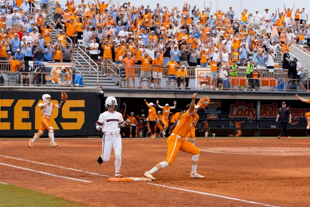 Lady Vols Set for WCWS Showdown With No. 2 Texas