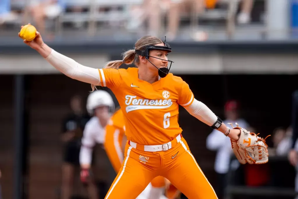 No. 7 Lady Vols Roll Past No. 2 Texas 6-3 in WCWS Opener
