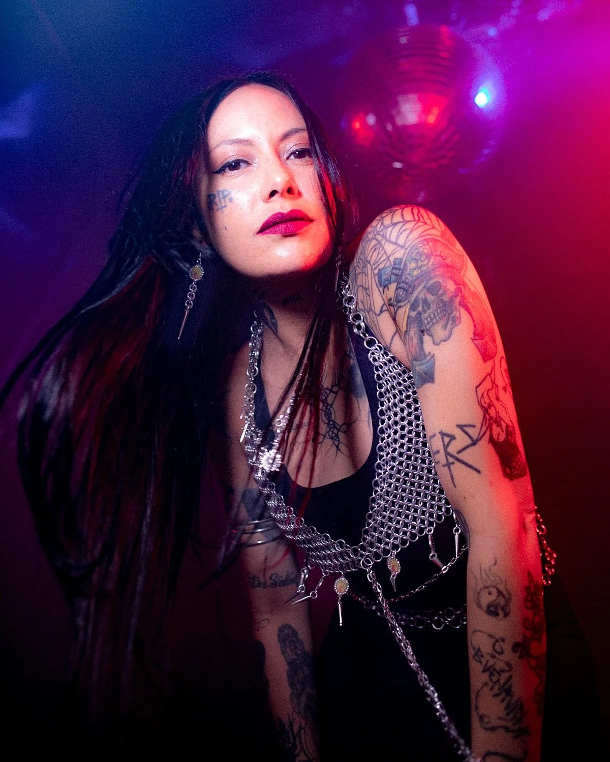 A few portraits of stunning @djrosapistola dripping in @cadenayrosas for her performance at @paragonbroadway a couple months ago. Finally sharing on this page again! New York life is very colorful and exactly what I want!