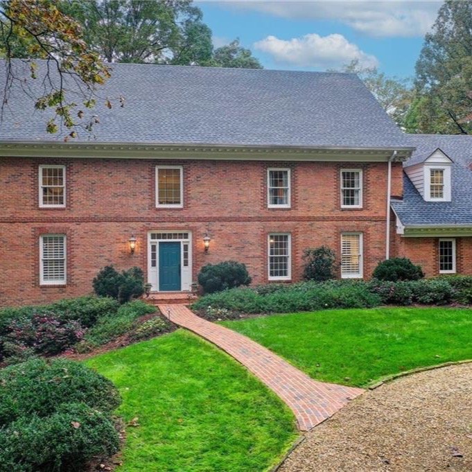 Looking to move to Sandy Spring in 2026? Are your non-negotiables: privacy, turnkey condition, top school access, and effortless entertaining? Than this riverfront estate should be on your radar.

Situated on 2.39 private acres with Chattahoochee Riv