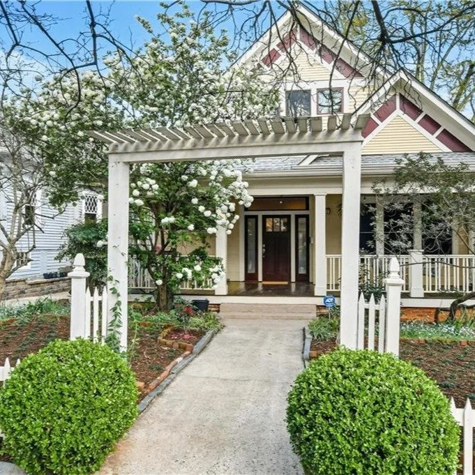 We can't decide what we love more about this new listing in East Atlanta. The white picket fence, the wide front porch or the pine floors that have been here since 1905.

474 Haas Ave isn't just a house in EAV it's the one you picture when you imagin