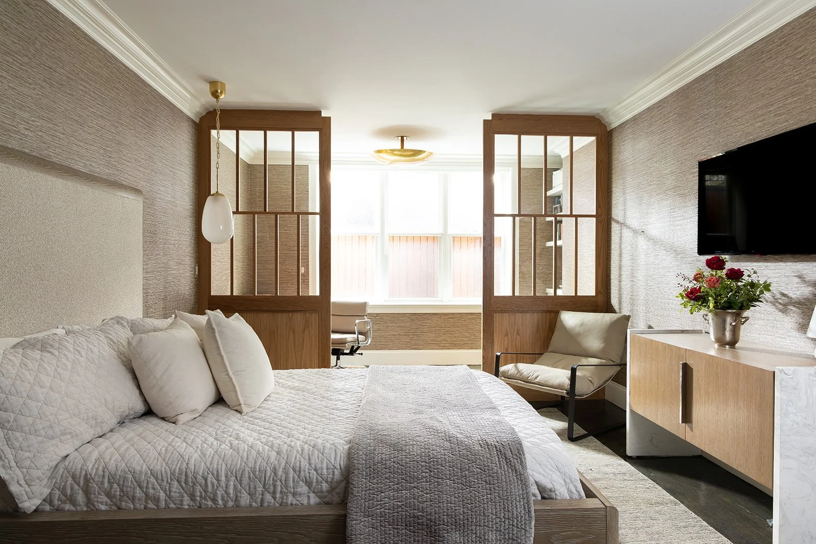 A picture of a finished interior design project by Bee Designe in Boston, MA. The focus here is on intentional living