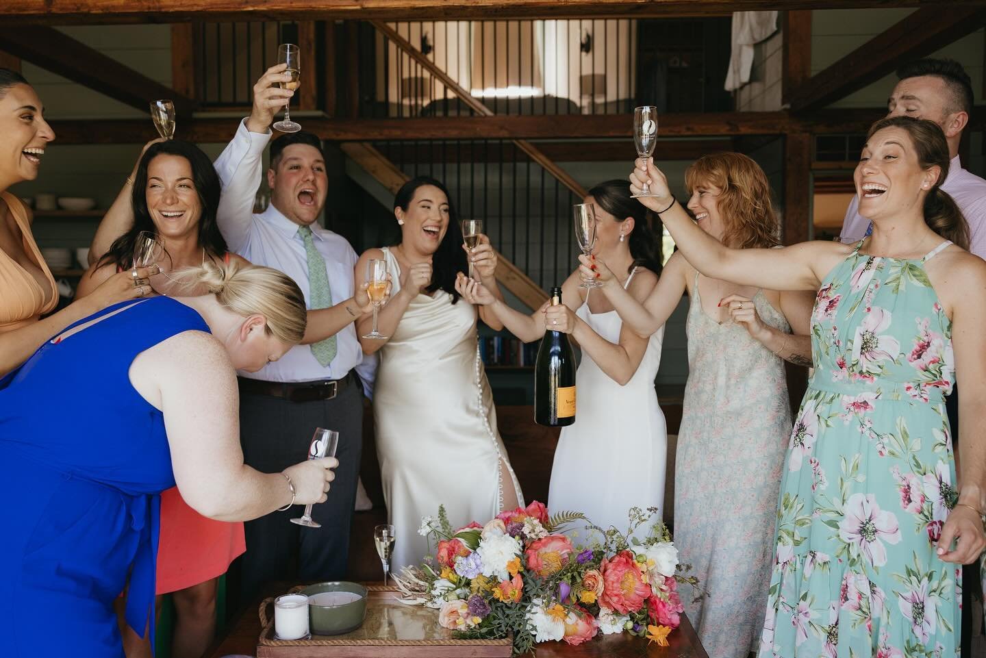 A pre-ceremony toast with your favorite people to ease the wedding day nerves!🥂 We love this special moment after the first look and before the &ldquo;I do&rsquo;s&rdquo;, with the happy couple surrounded by their loved ones. Let the celebrations be