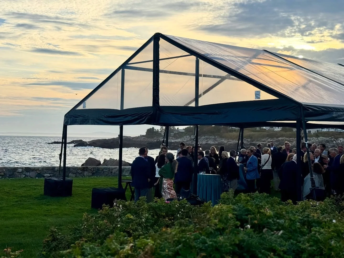 Coastal air, autumn light, and great company &mdash; the perfect setting for last night&rsquo;s corporate event in Kennebunkport. 🌊🍂

@lilybrookeevents ✨