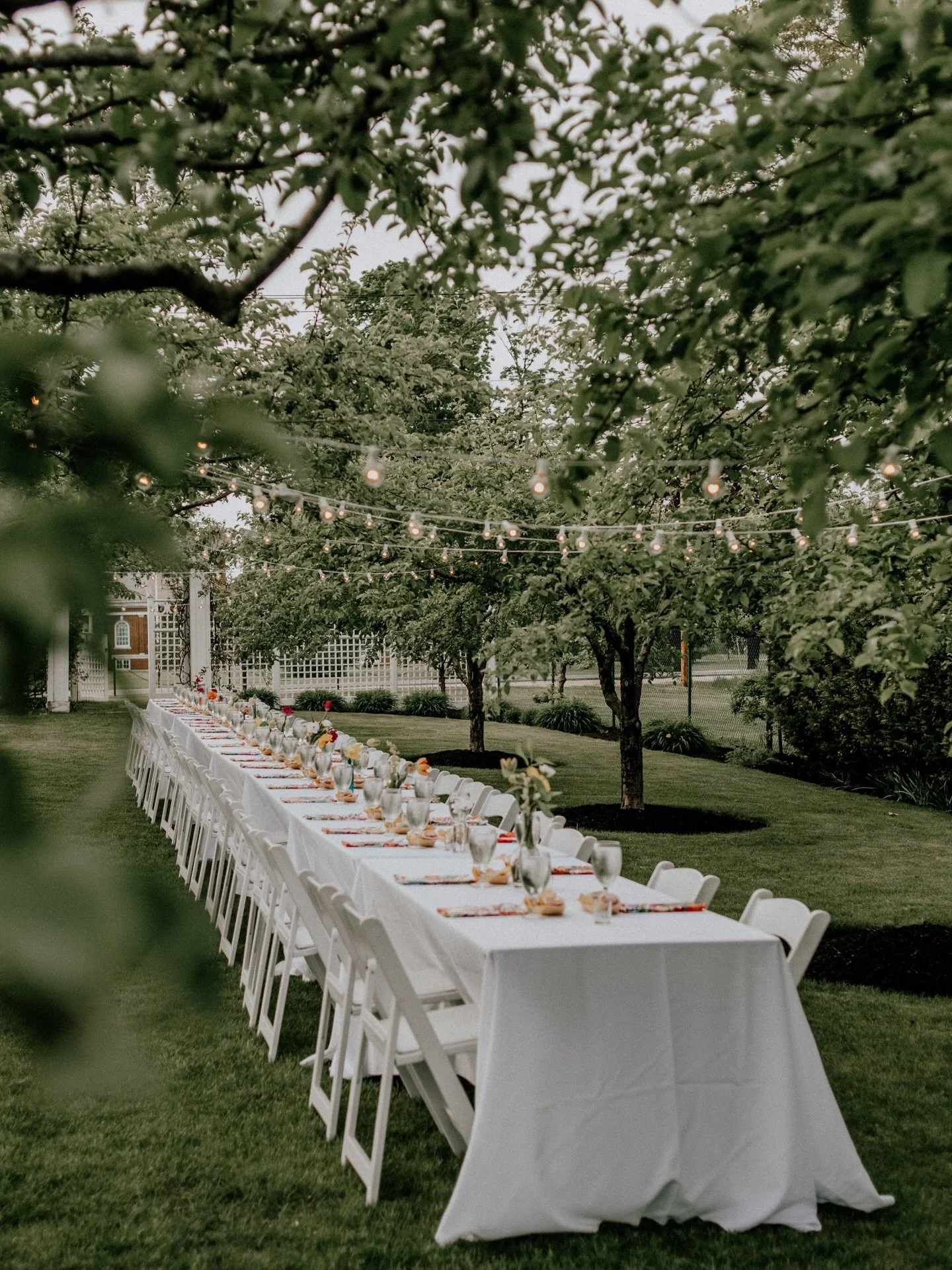 Happy Spring! 🌷 

We&rsquo;re ready for all the beauty, blooms, and celebrations this season will bring. ☀️🥂💐🌿

&bull;

Catering, Bar, Planning &amp; Coordination: @blacktiecateringandevents 
Photos: @katemichaudphoto
Florals: @carolyn.snell
Venu