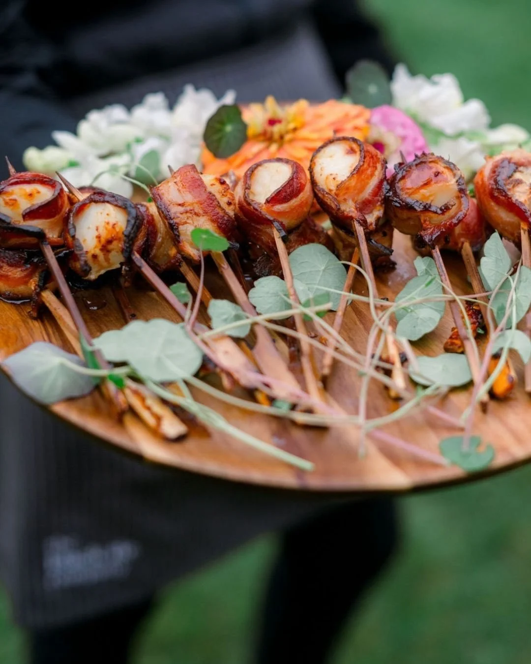 A little bite before the main event. 

Photography: @caseydurginphoto 
Venue: @josiasriverfarms 
Catering: @blacktiecateringandevents 

#portlandmaine #maine #mainefood