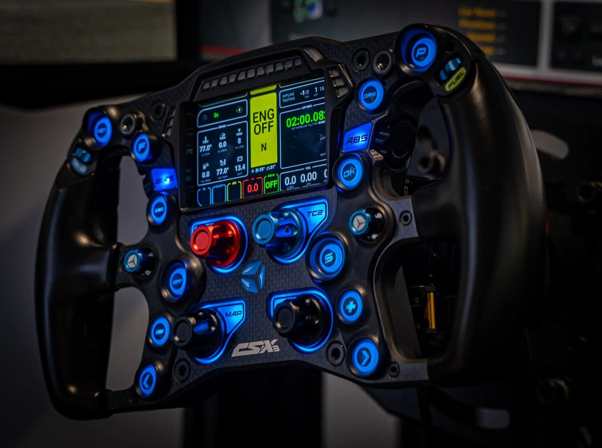 Close up van een stuur dat geplaatst is op een race simulator