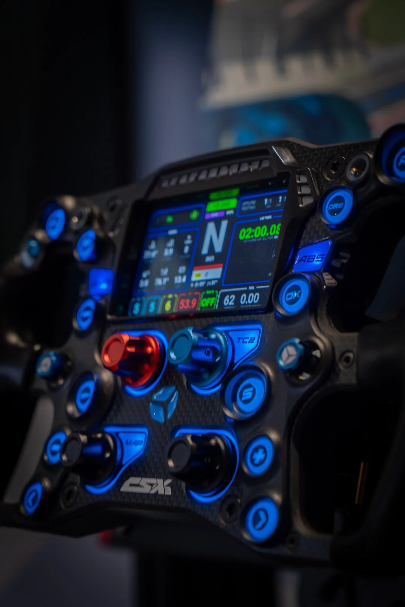 Close-up van een stuur dat gebruikt word voor sim racing.