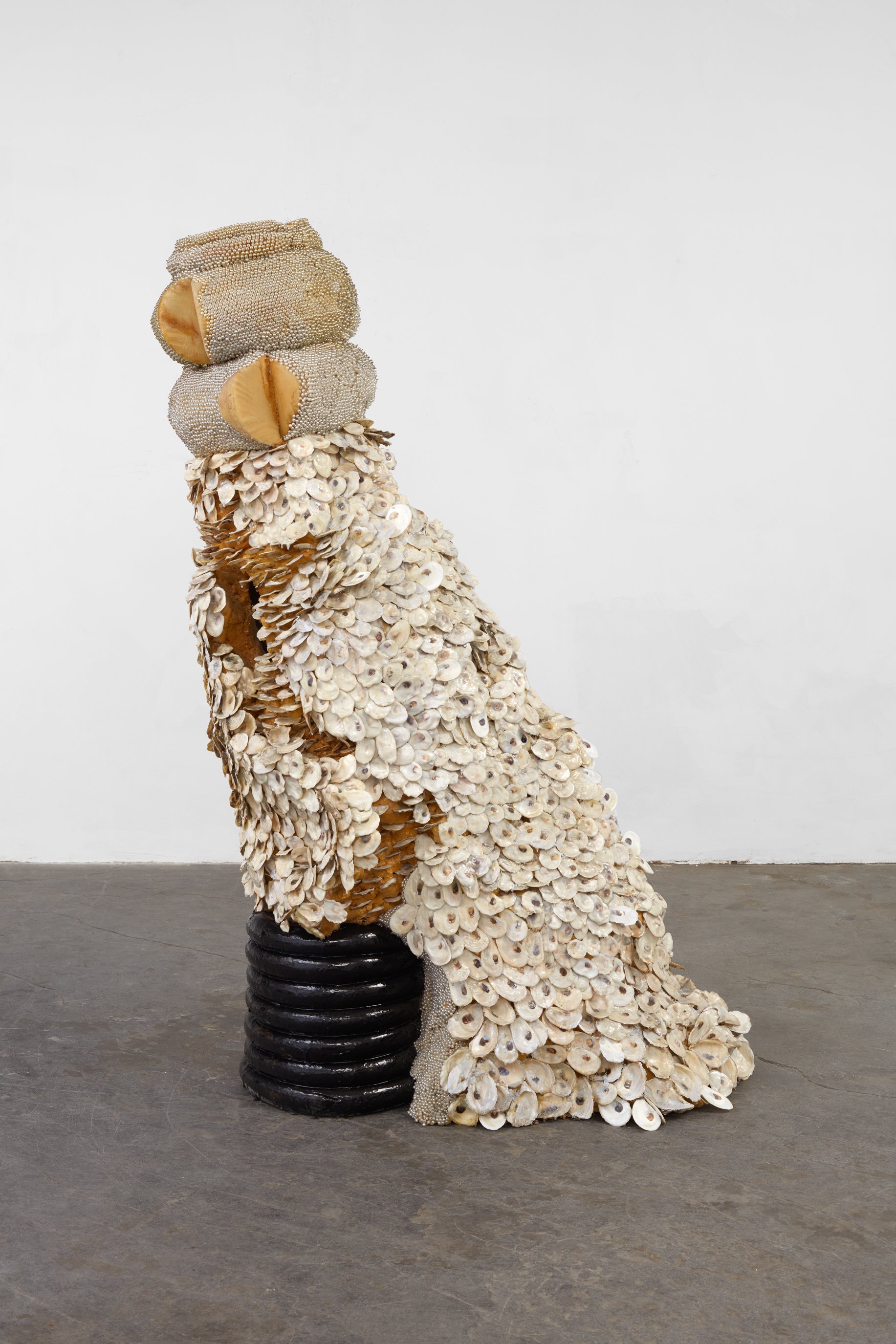 Claire Chambless,
Snake Heart II, 2023,
Aluminum (from the set of the Ridley Scott’s 2000 film, ‘Gladiator’), expandable foam, epoxy resin, box nails,
54 x 8 x 1 inches
(137.2 x 20.3 x 2.5 cm)