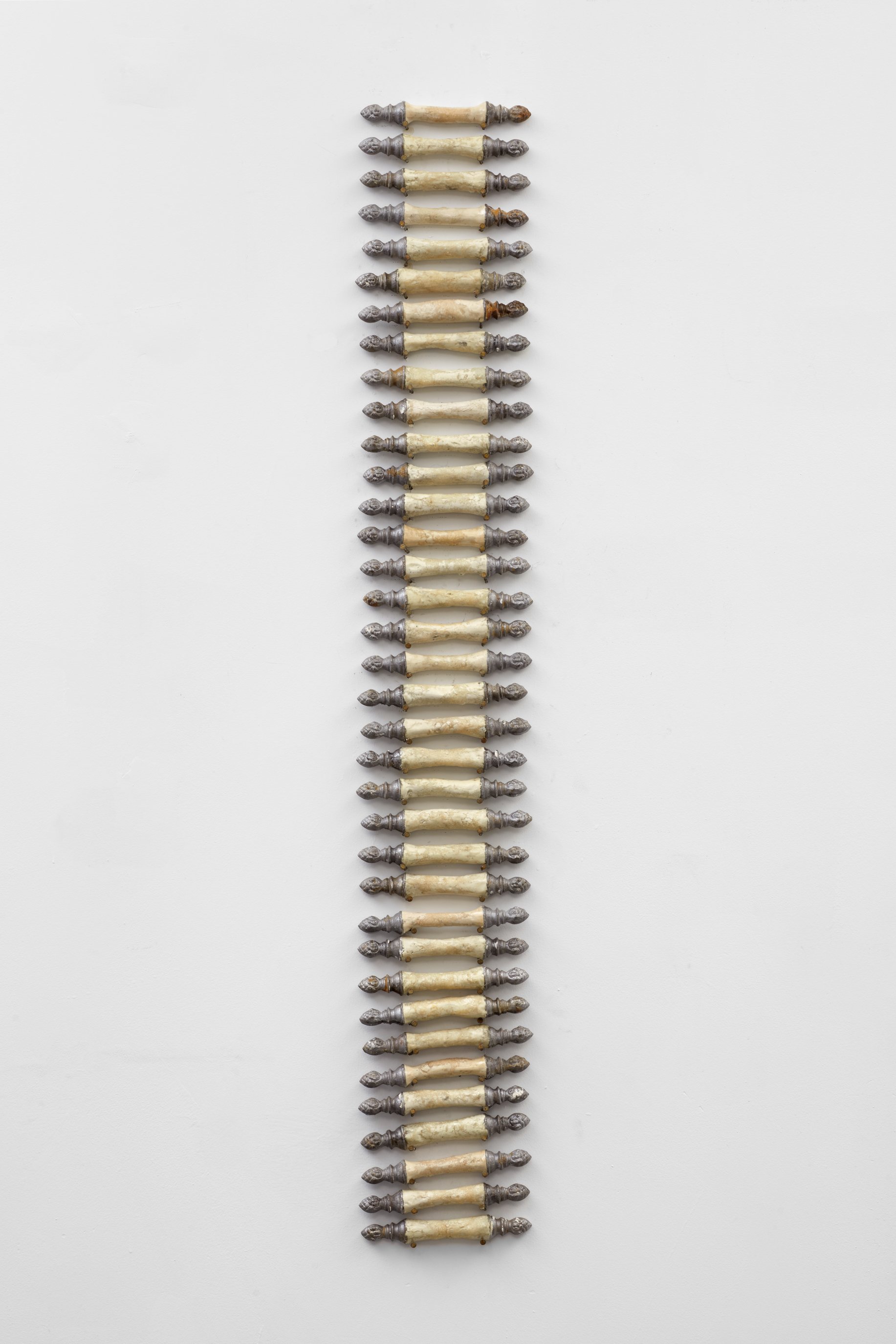 Claire Chambless,
Snake Heart II, 2023,
Aluminum (from the set of the Ridley Scott’s 2000 film, ‘Gladiator’), expandable foam, epoxy resin, box nails,
54 x 8 x 1 inches
(137.2 x 20.3 x 2.5 cm)