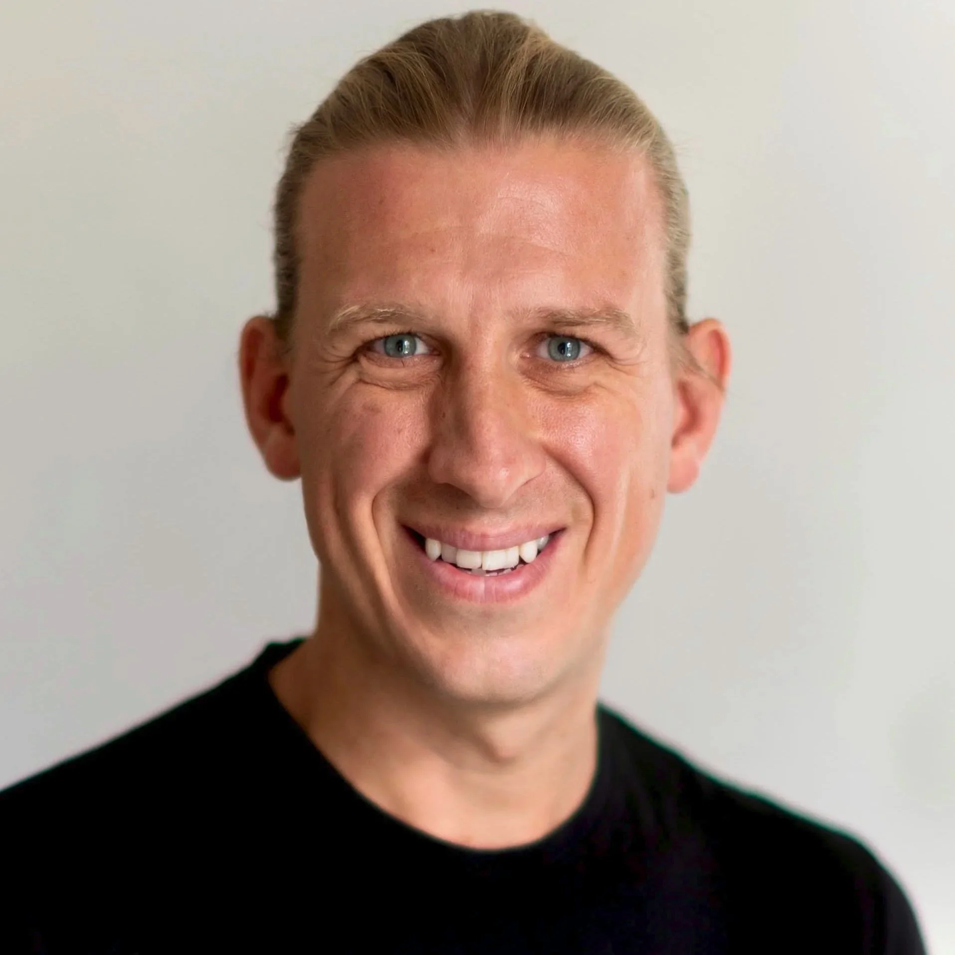 Headshot of George Lawson, MHC-LP