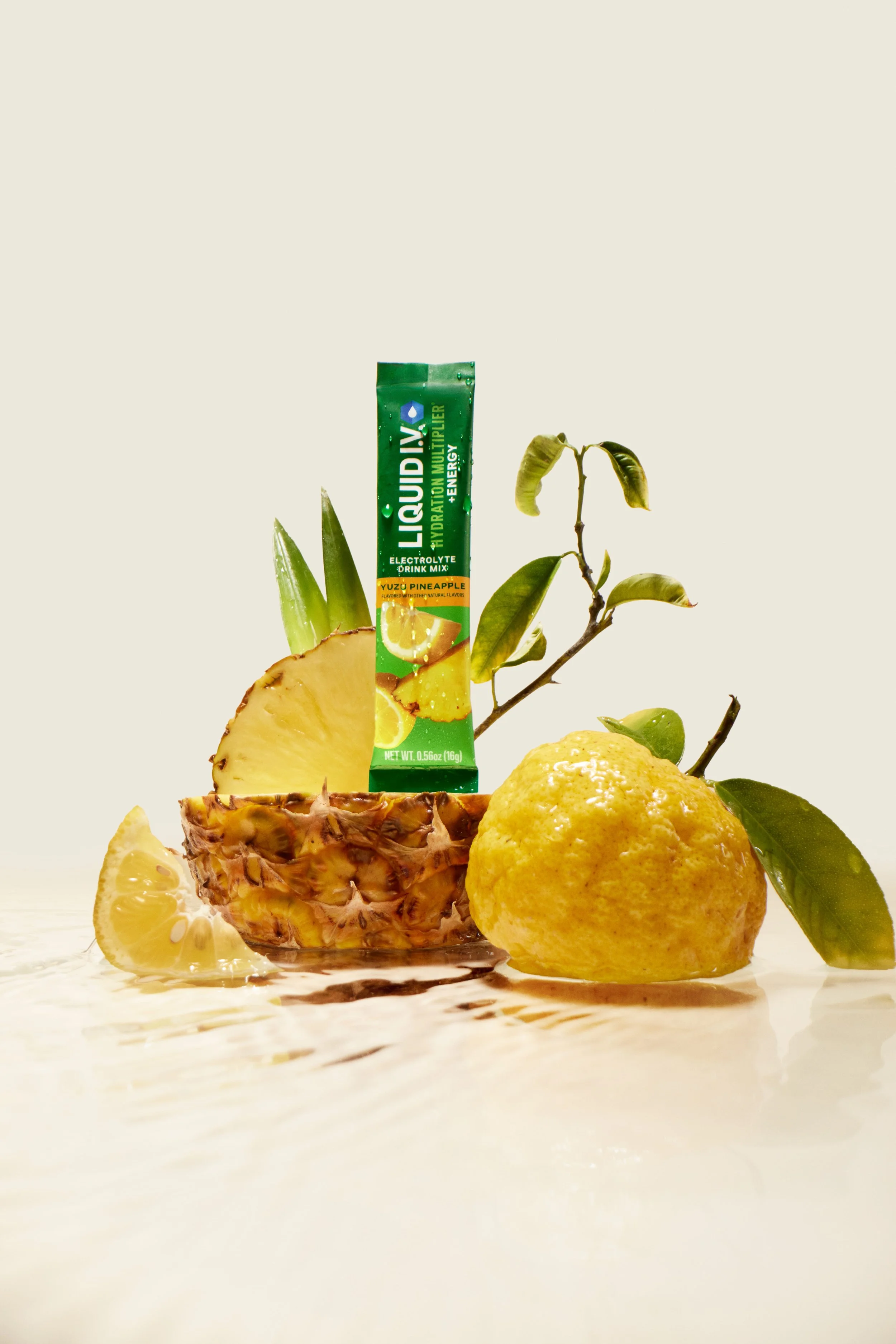 Day05_03_YuzuPineapple_Energy_Stick_WithFruit_1298 copy.jpg