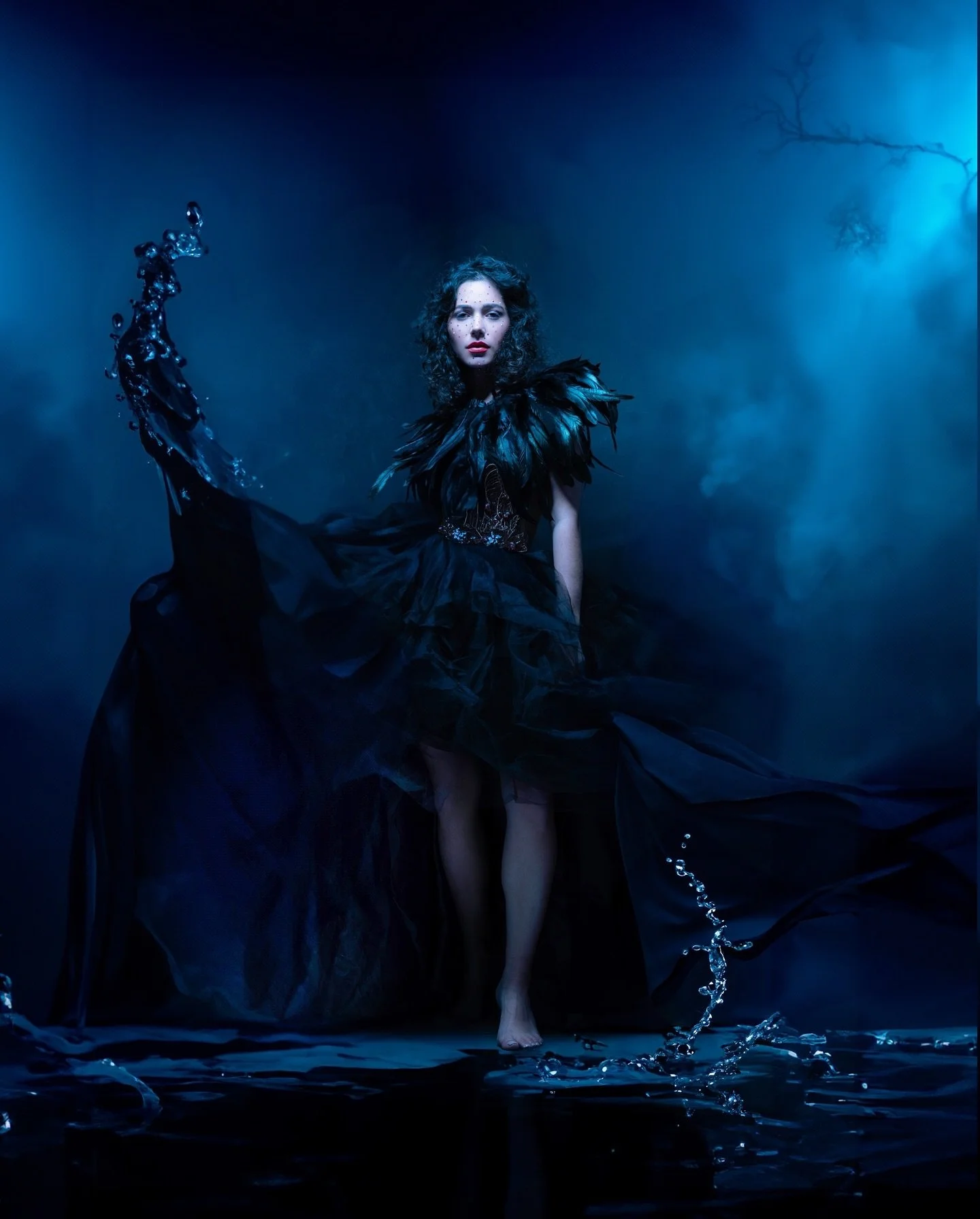 Halloween special 🎃- Vatten 2
Photographer/creative director/sfx @hunkelswede 
Model @taylorhollanddd agency @scoutmodelagency 
Mua @alina.macks producer @yashican_ assistant @that.cherrieamaya 

#HalloweenPhotography #DarkArt #FineArtPhotography #H