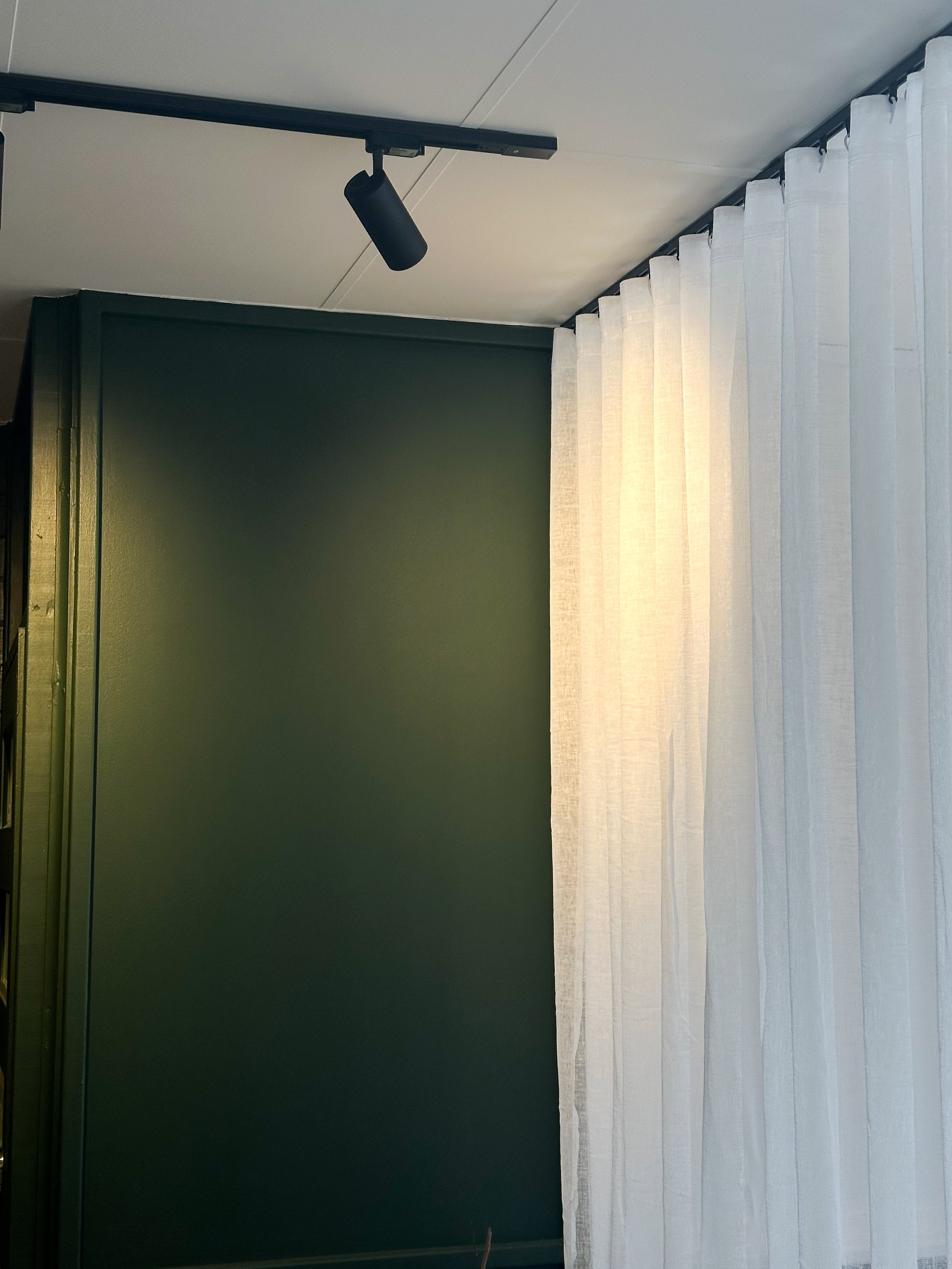 ReverePilates-Lighting-05.jpg