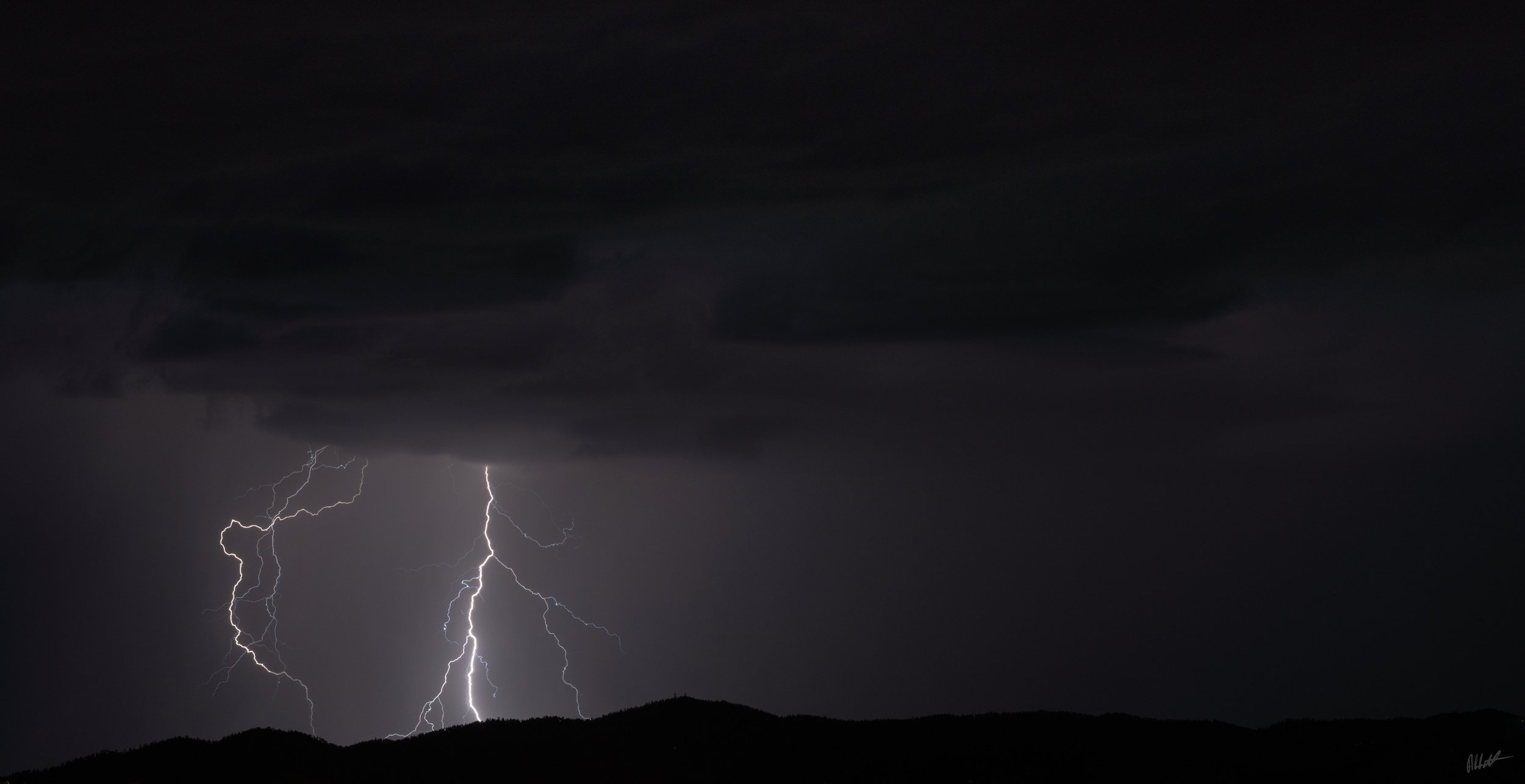 Lightning-6.jpg