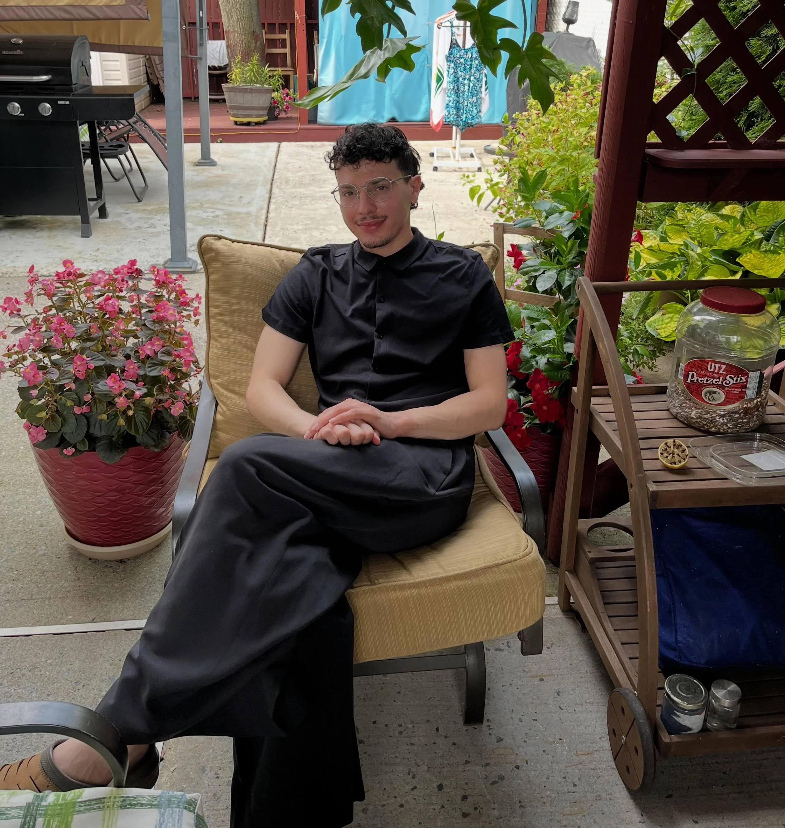 🌞MEET THE STAFF🌞 Let&rsquo;s all welcome our newest employee, Denis! Denis has super magnetic energy and has a lot of passion for the work he does. He has experience working with individuals across the lifespan, including youth, teenagers, young ad