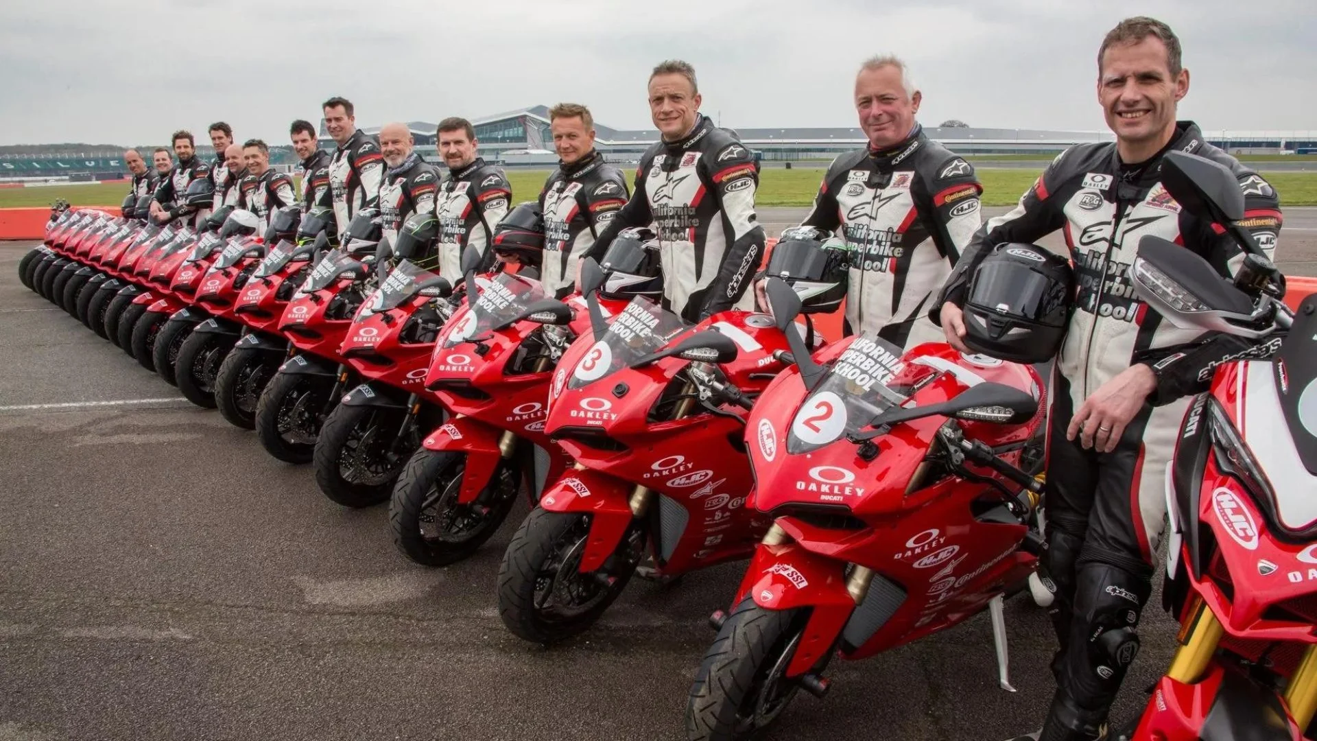 LA DOC BRANDING GUIDELINES (2).jpg