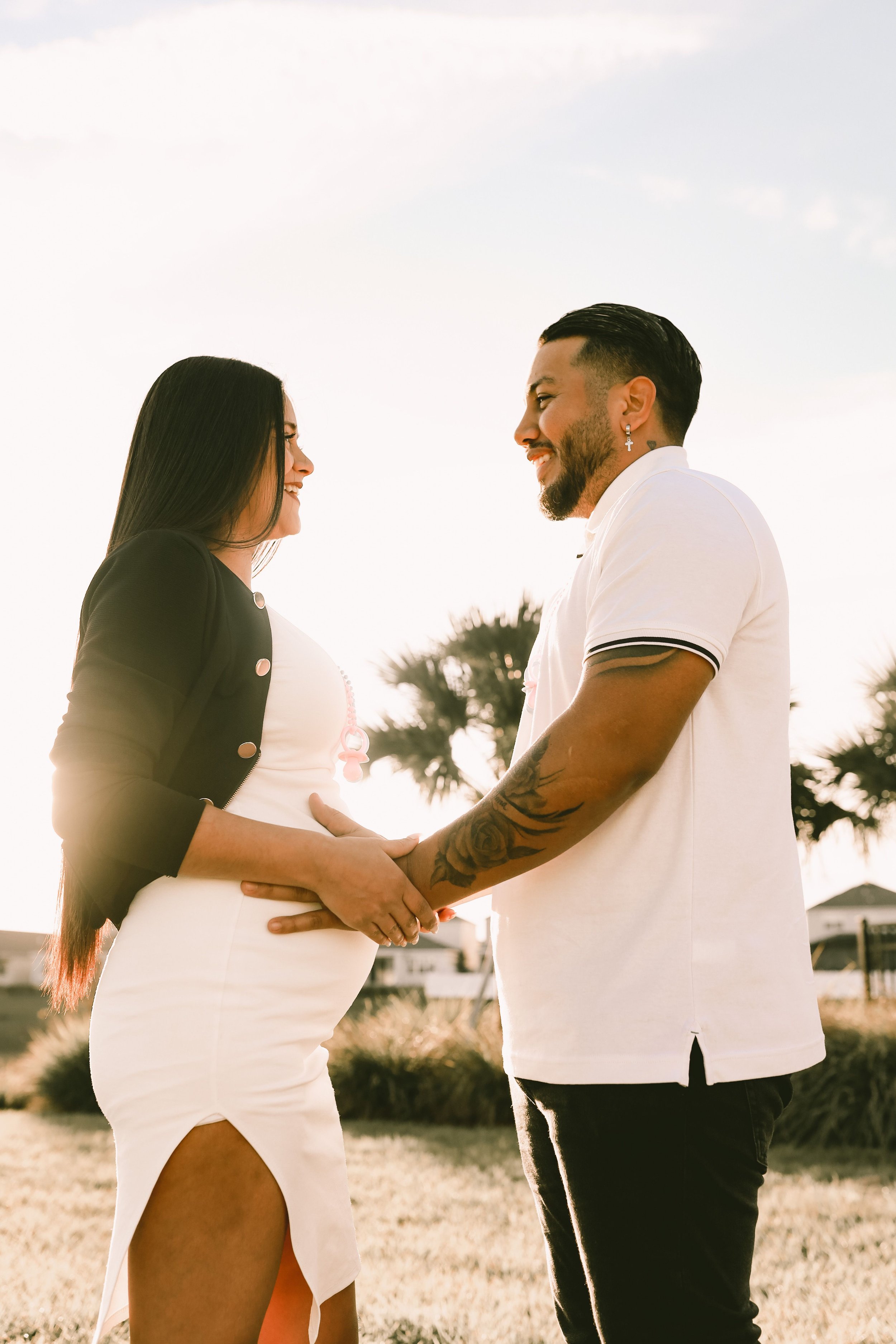 pregnant couple