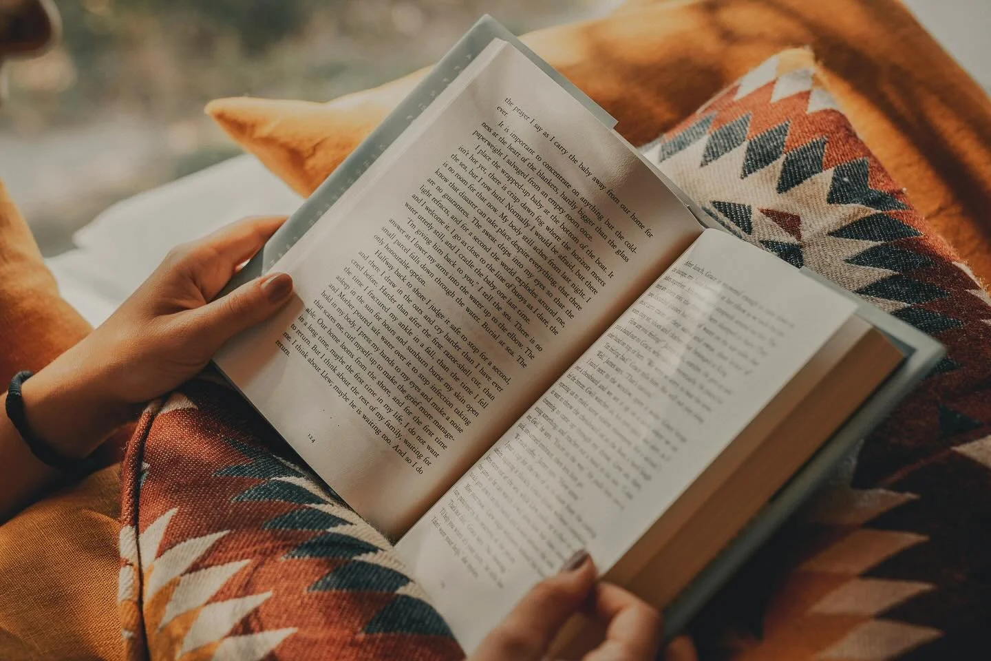 We are in the Mercury retrograde shadow and when it has me feeling scattered, I have this little ritual…
I rest.
Not the kind of rest where I’m scrolling my phone or planning tomorrow’s to-do list.
Real rest.
I let go of what I