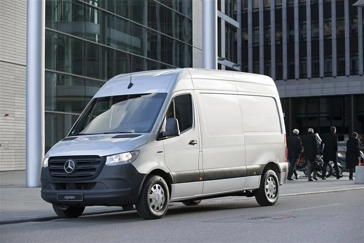 mercedessprinter0920.jpg
