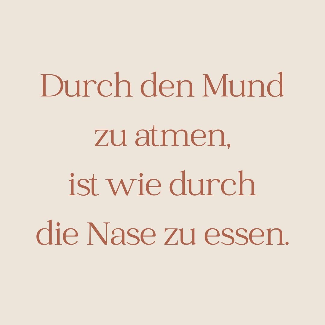 Wie ist dein Atem in diesem Moment? Atmest du gerade durch die Nase oder den Mund? 

Die Nase hat eine wichtige Aufgabe, wenn es ums Atmen geht: Sie reinigt und befeuchtet die Luft, die wir einatmen. So bleiben kleine Partikel und Bakterien drau&szli