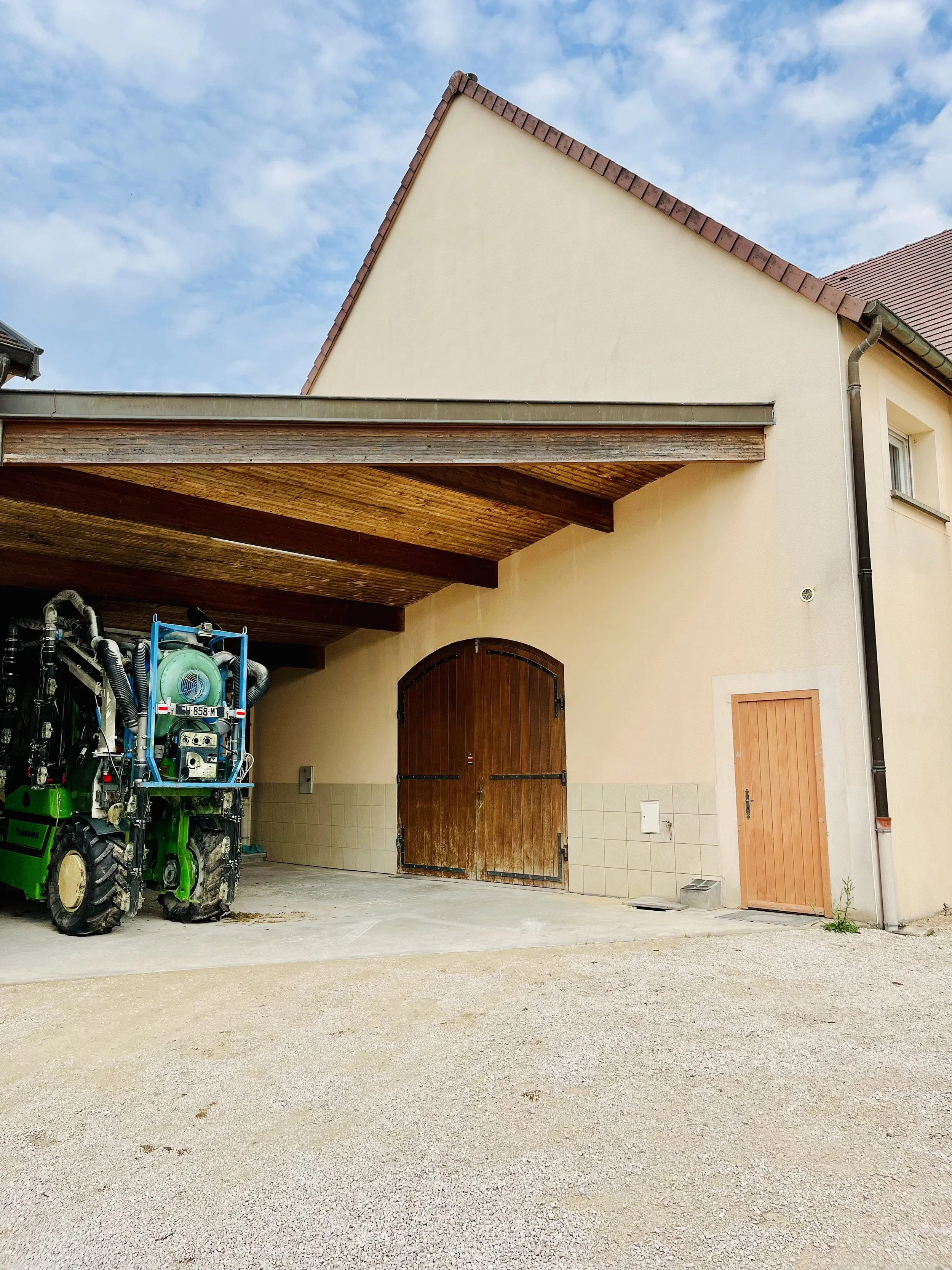 Photo extérieur cave domaine Jean Pierre Guyon