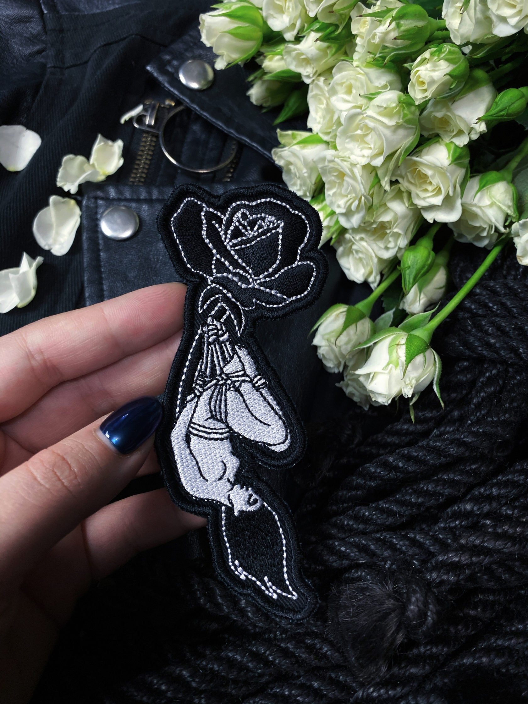 https://i.etsystatic.com/44181625/r/il/77ef72/5214773095/il_fullxfull.5214773095_qgay.jpg