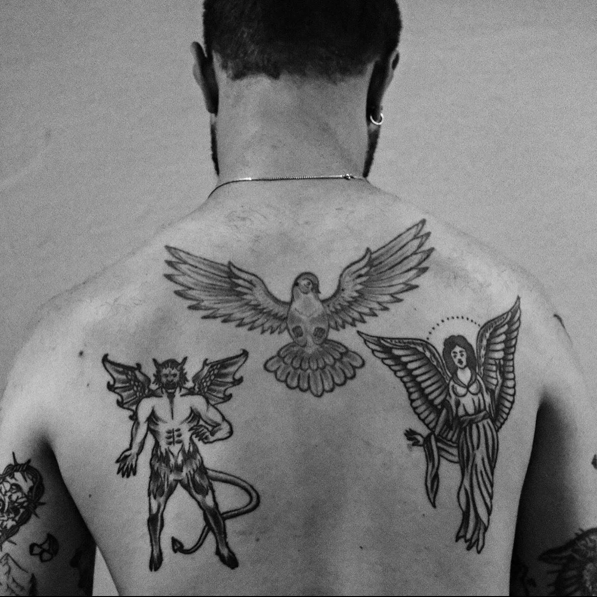 🧡🖤 NEW MUSIC FRIDAY met Amber Music tracks in New Music Friday NL!🧡🖤
@tomson.tommie 
@ogene 
@triggandgusset 
@lilyfrancmusic 
@belleandthebeats 
@franco_rivers_music 
@_mel_qui