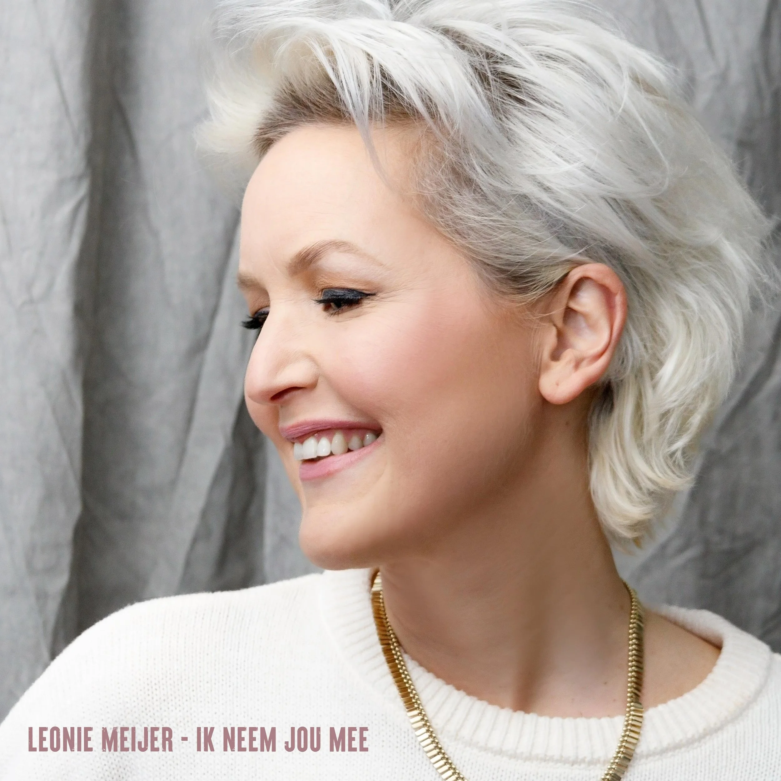 NEW MUSIC FRIDAY met Amber Music Tracks. Nu te beluisteren in New Music Friday NL op Spotify! 🧡

@leoniefm 
@rubyjunemusic 
@svenrossmusic