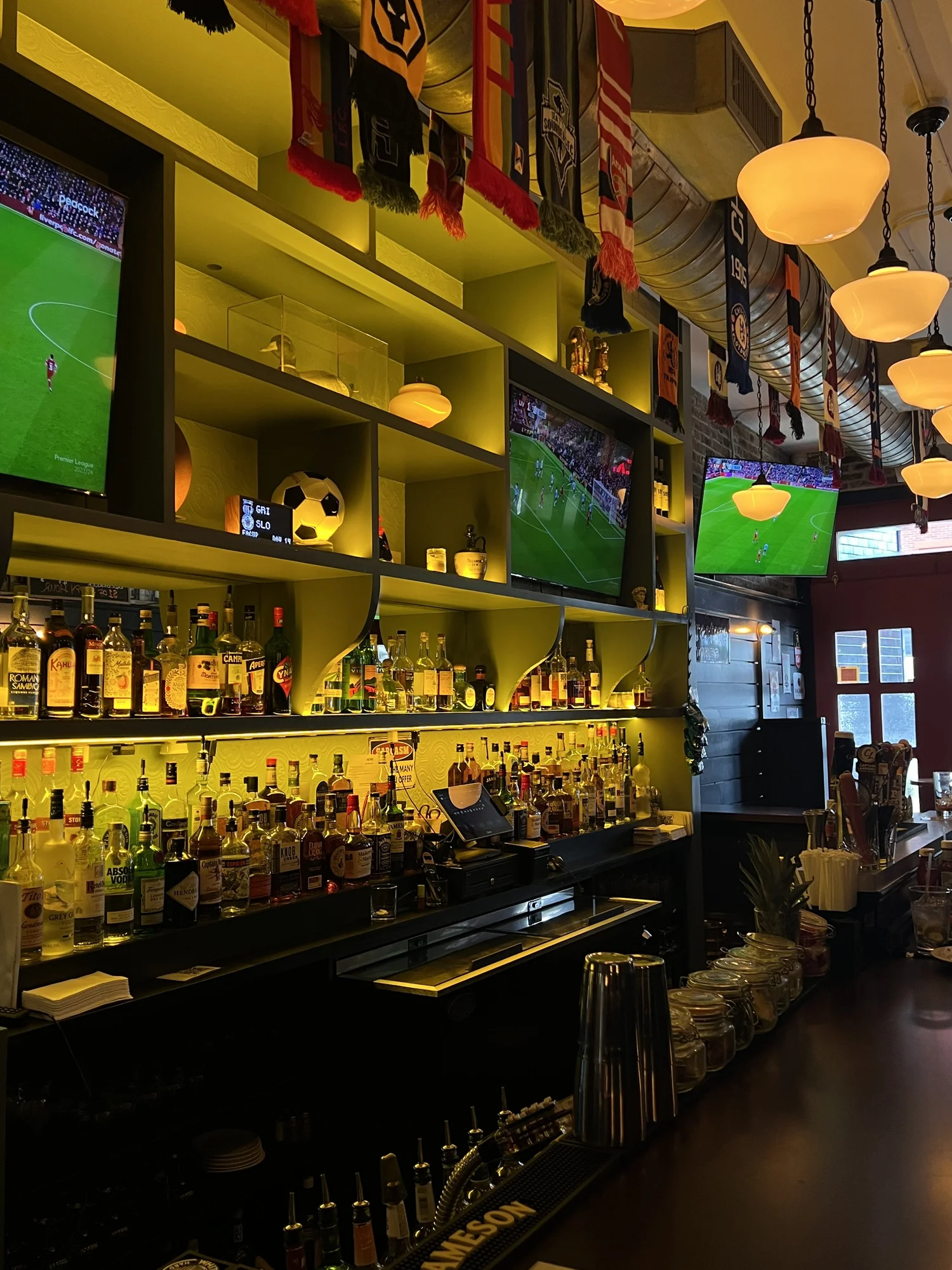 Bar photo 1