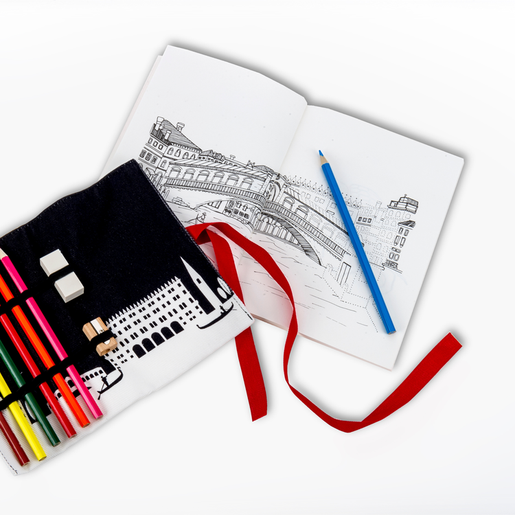 Souvenir colouring kit