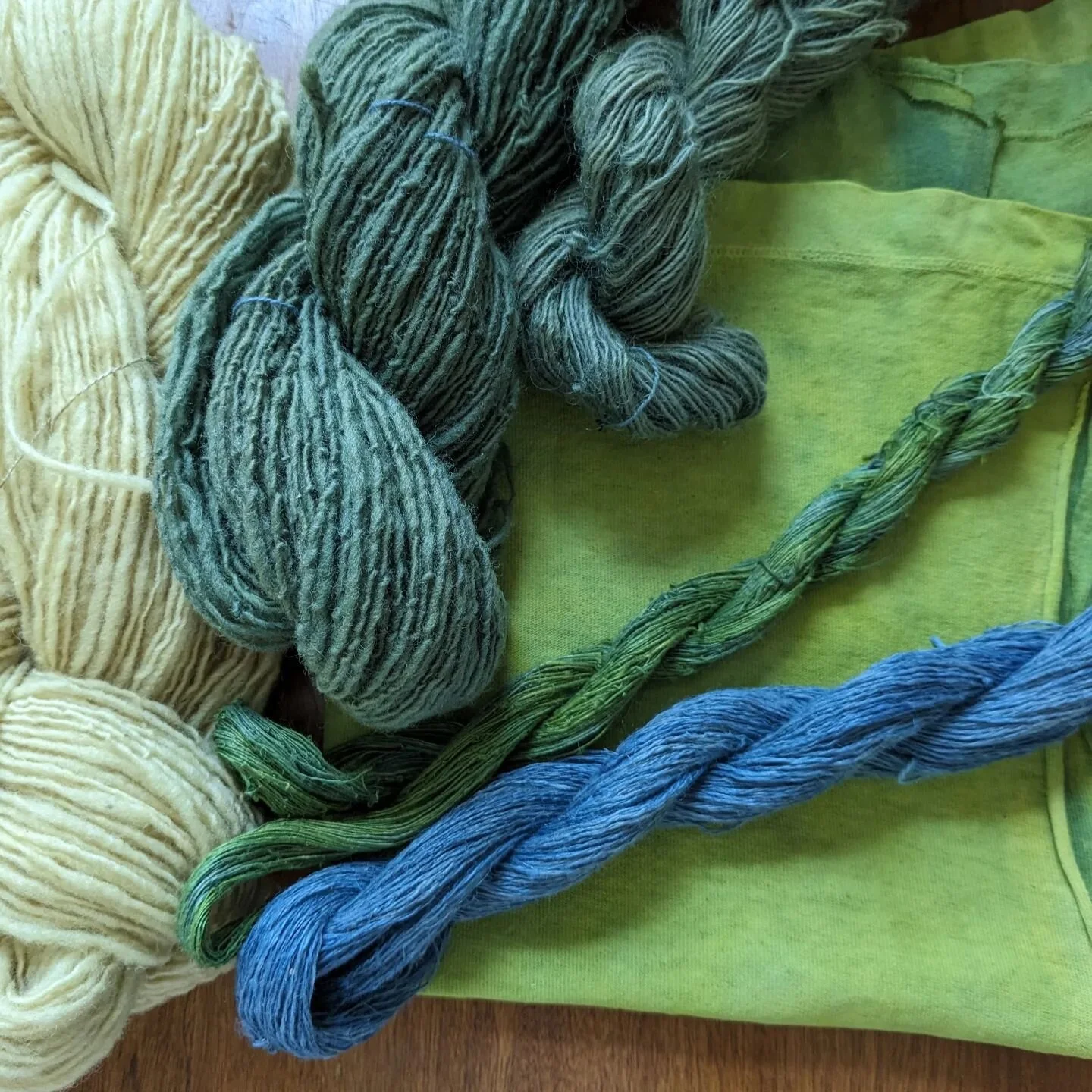 I'm not used to incorporating color into my design process - I just don't think in colors so much. But achieving green was so satisfying that this might change in the future. 

#naturaldye #indigo #weld #wool #linen #green