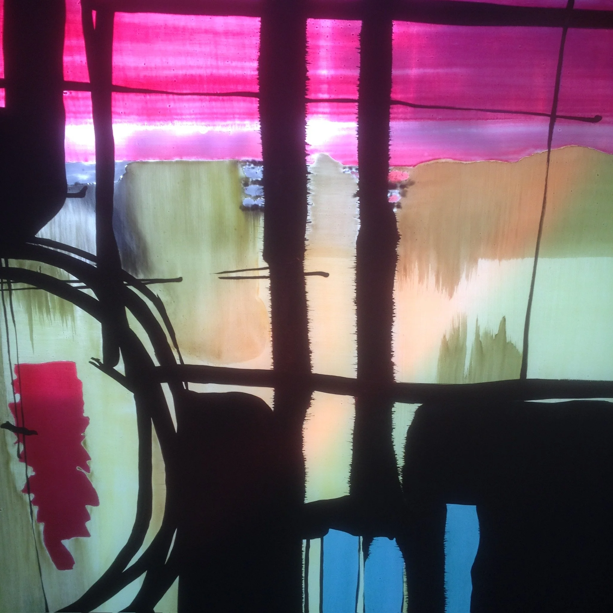 Abstrakte Kunst mit bunten, ineinander verlaufenden Farben und schwarzen Linien/ Haustür/ Farbschelzen/ Sandstrahlen.