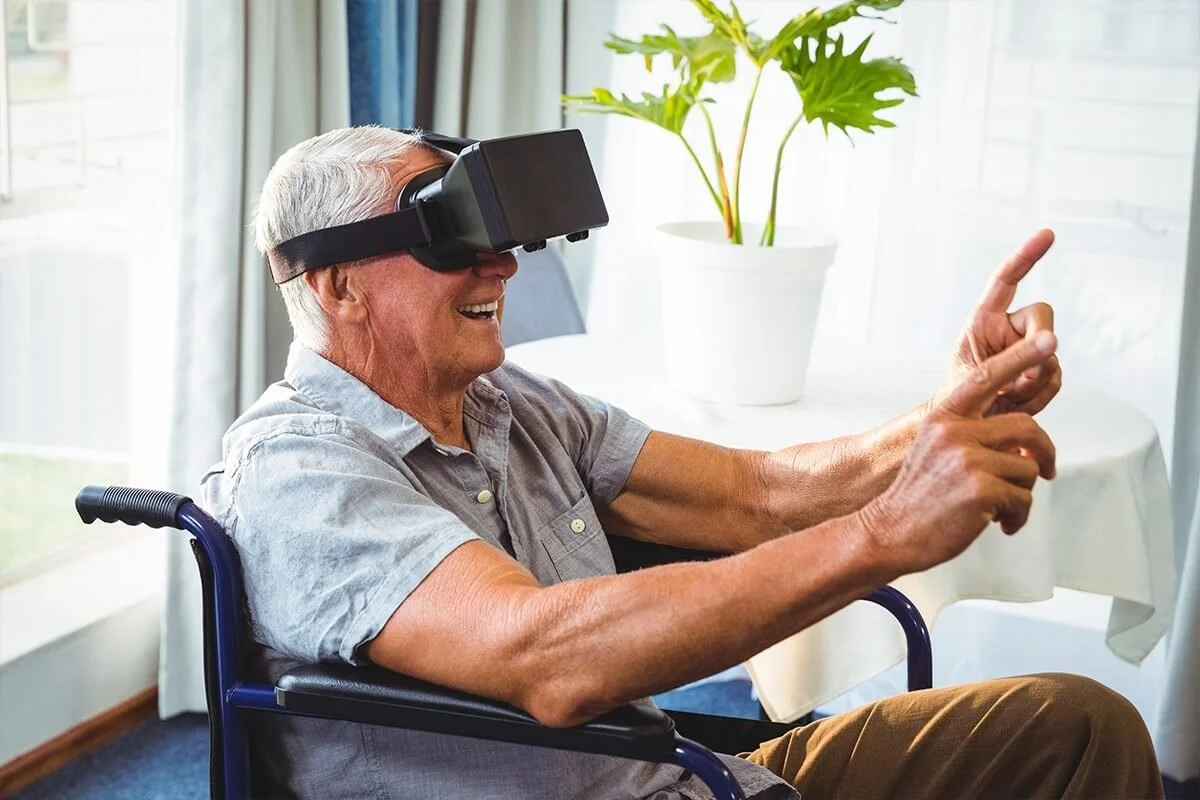 VR in Memory Care vs. Independent Living: What’s Different?
